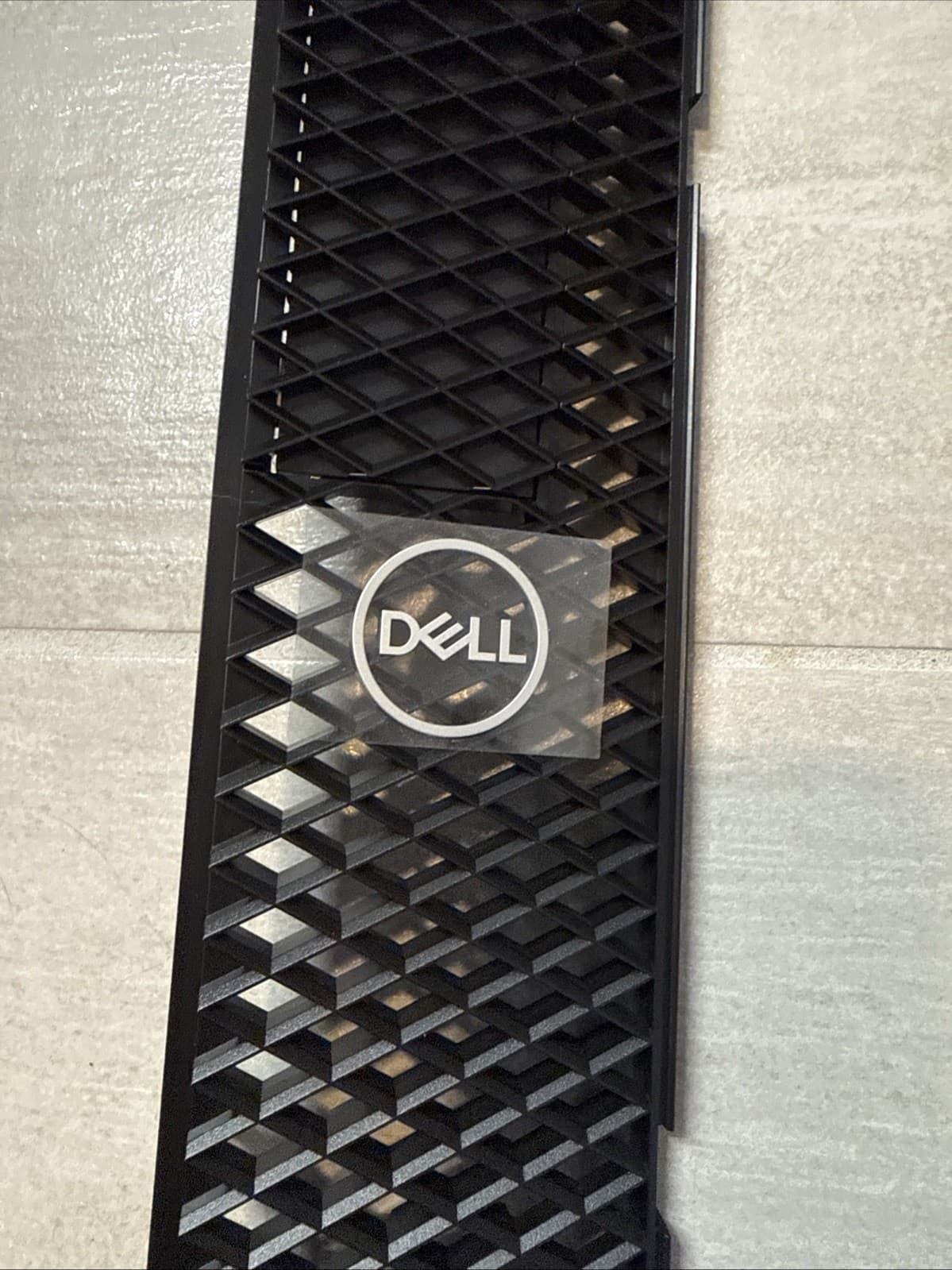 IB51FJS00-600 IB51FTS00-600  Dell Precision 5820 Front Panel - Image 3