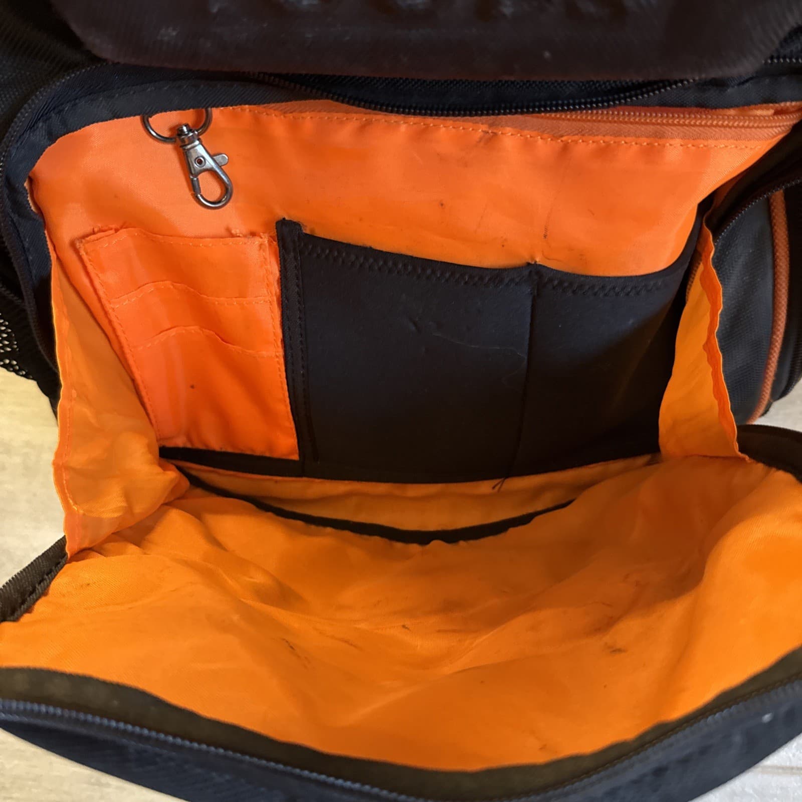 KLEIN 55603 TRADESMAN PRO TABLET BACKPACK used - Image 4