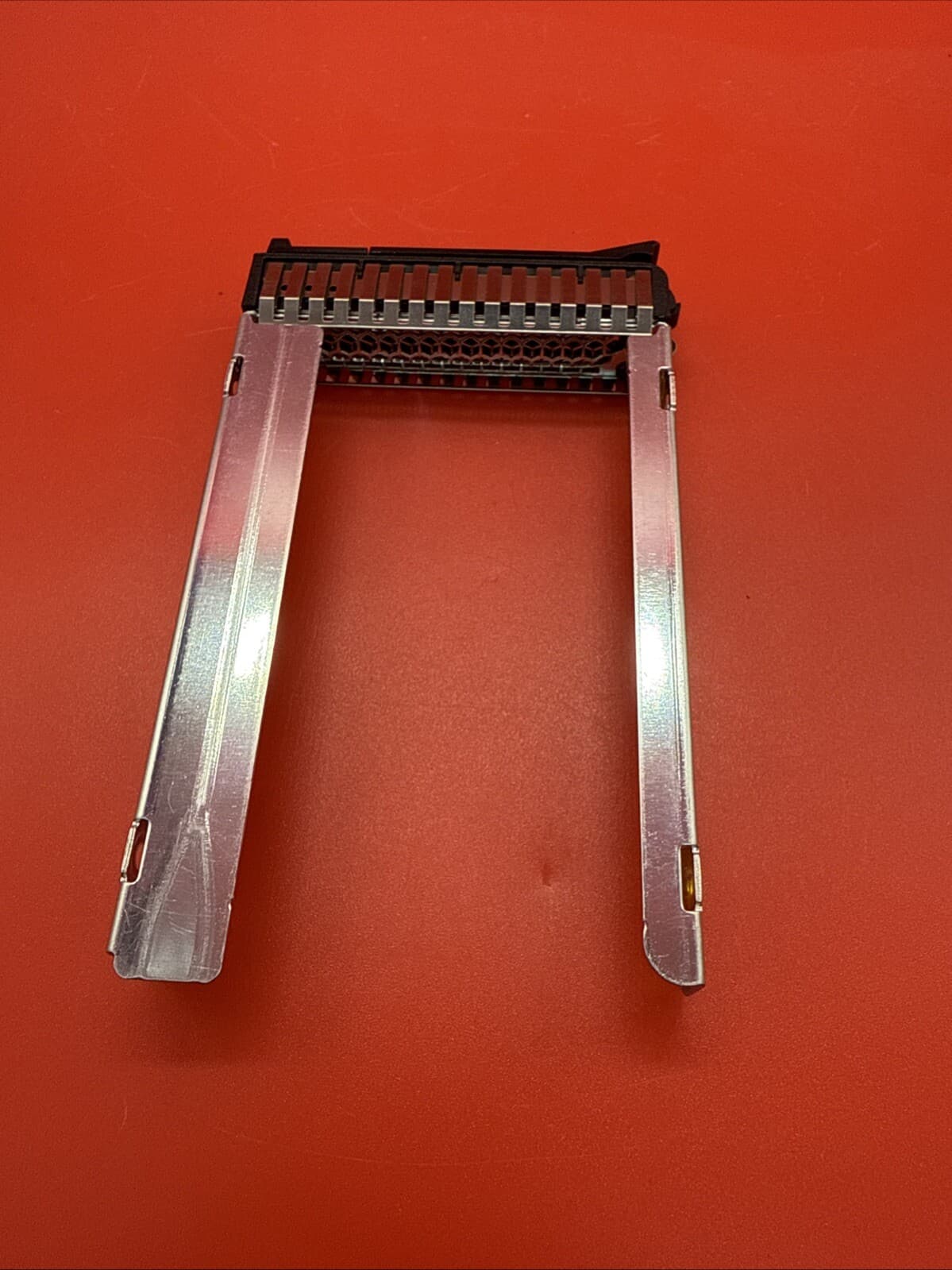 IBM 00E7600 L38552 2.5” Hard Drive Caddy Aluminum Black 2.5 in Drive - Image 5