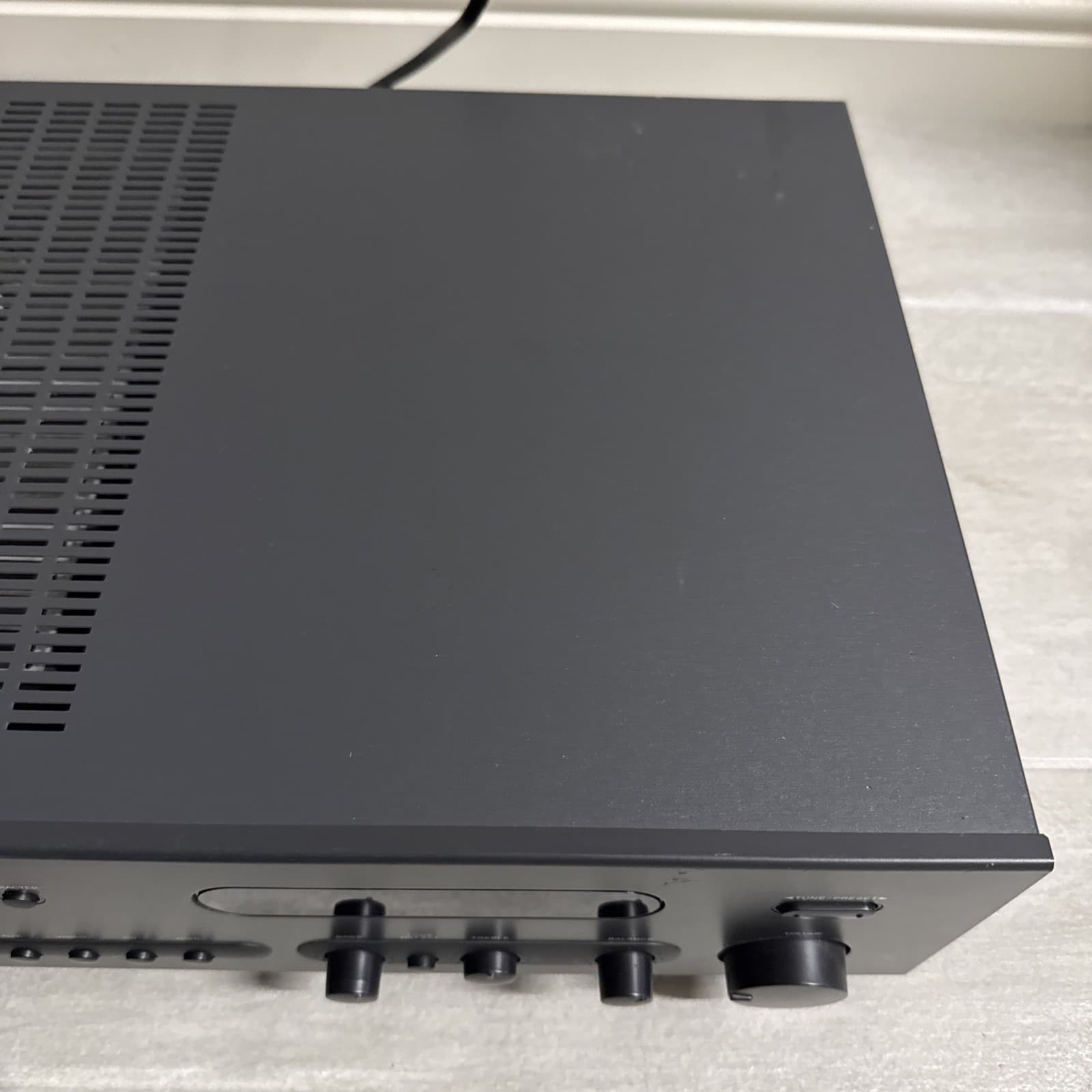 NAD C-740 Stereo Receiver 35W 40W 140W Gray C740 AM Digital Tuner AM/FM AUX 40 W - Image 5