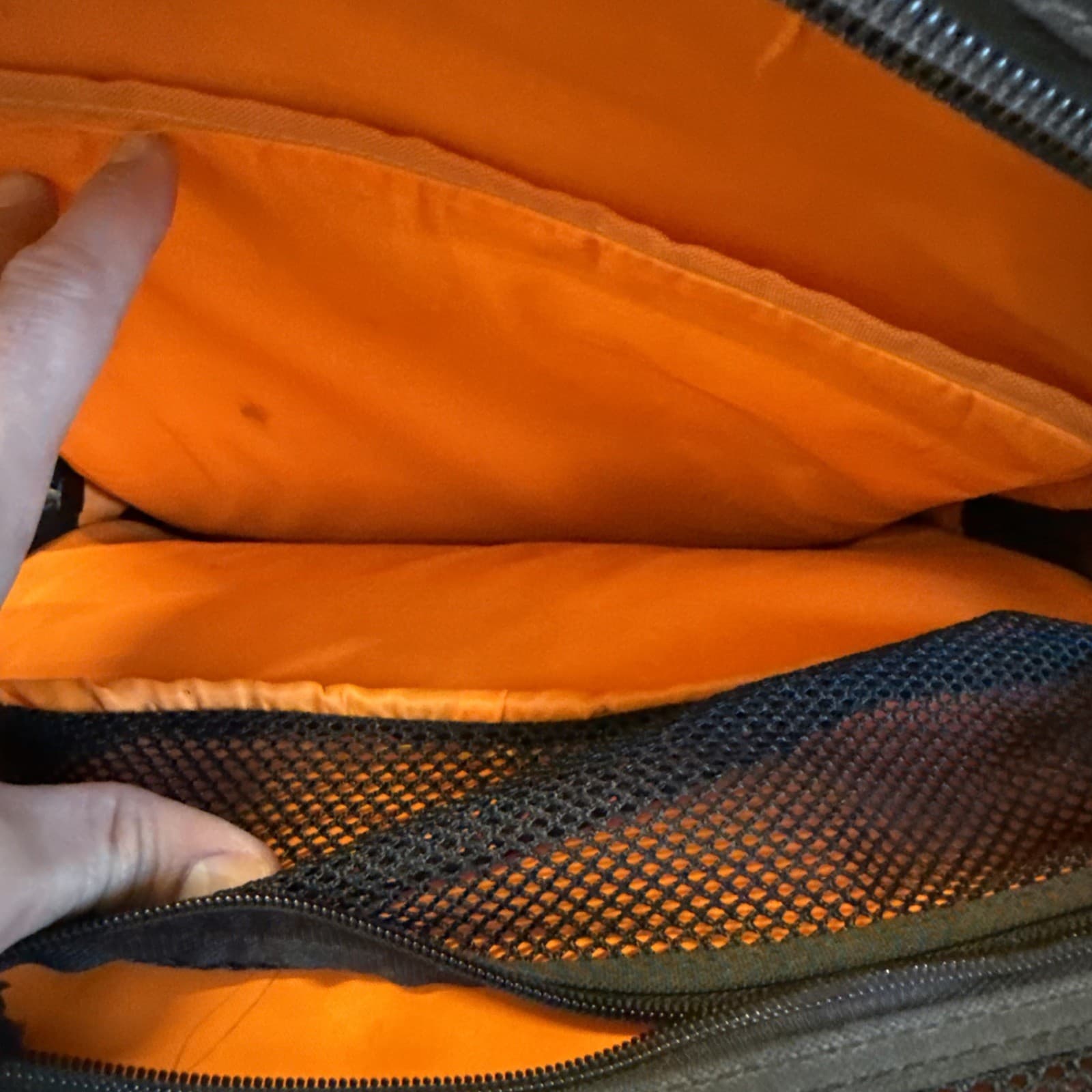 KLEIN 55603 TRADESMAN PRO TABLET BACKPACK used - Image 7