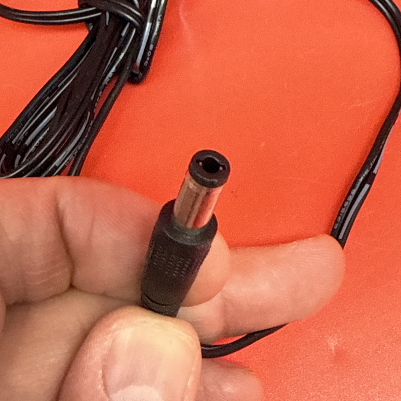 M050200E115 .35A 2000mA Switching Power Supply - Image 7