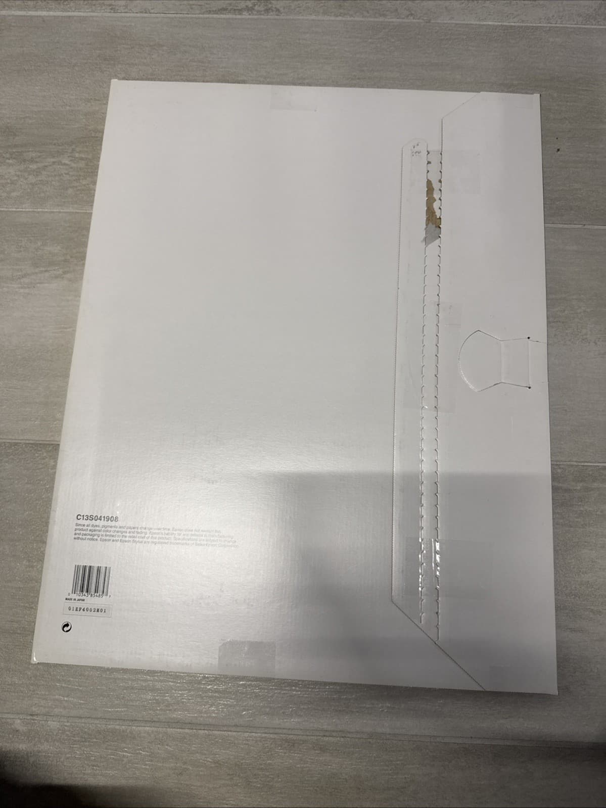 Epson Ultra Premium Presentation Paper Matte 17x22" 50 pack new w/ bent corners - Image 8