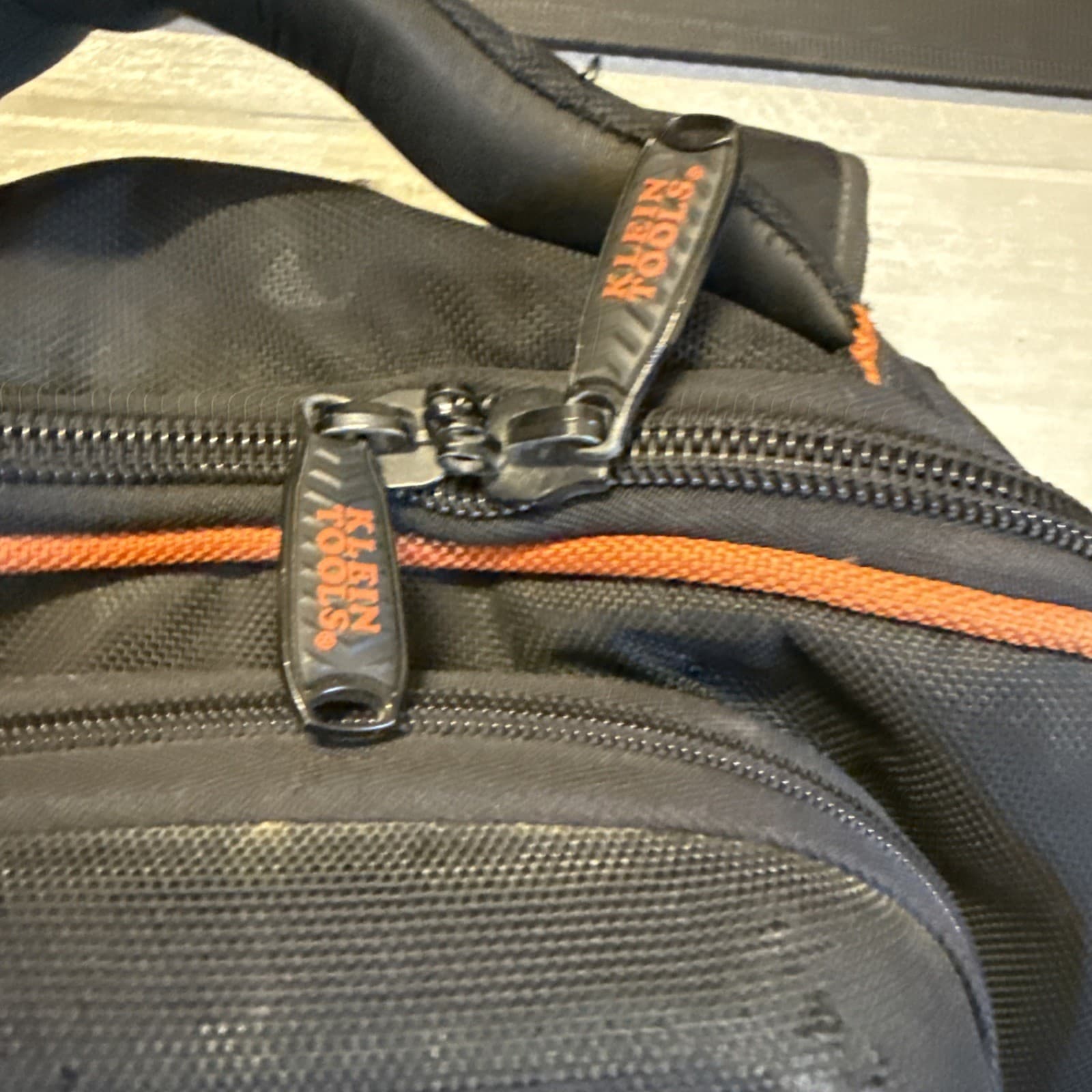 KLEIN 55603 TRADESMAN PRO TABLET BACKPACK used - Image 9
