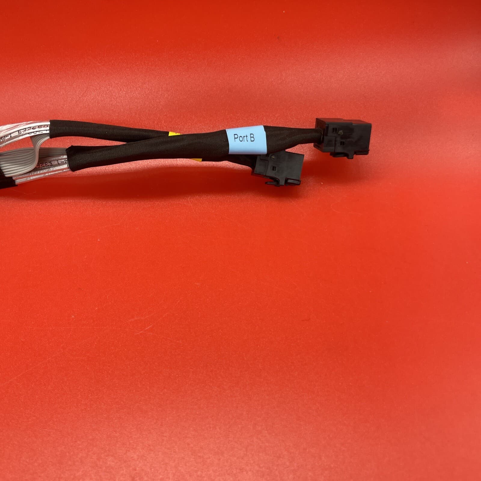 Cisco UCS 74-13105-01 RHS72-0056 SAS Cable for Controller - Image 3