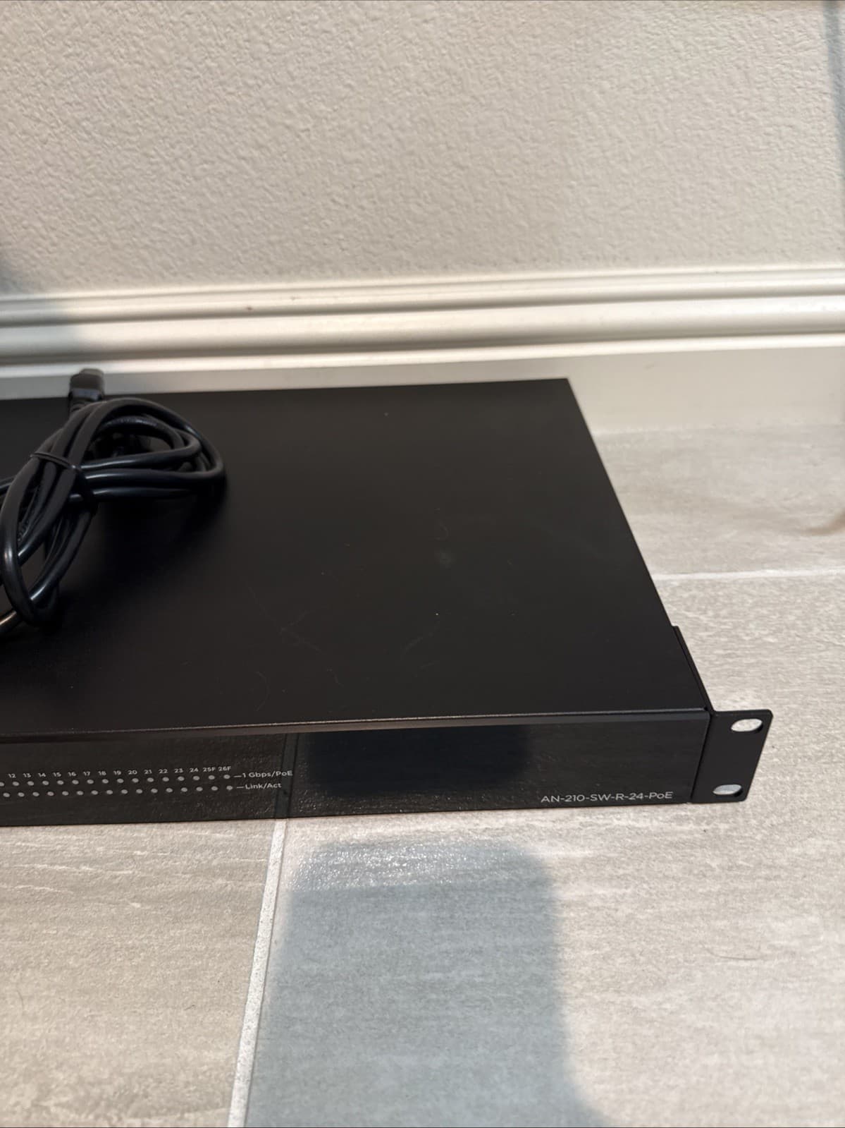Araknis Networks AN-210-SW-R-24-POE Network Switch Gigabit ***FAST SHIPPING*** - Image 4