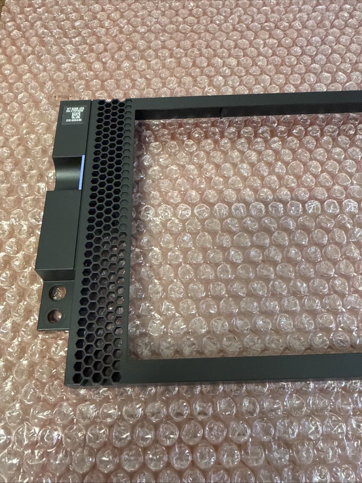 IBM 00FV492 00RR307 Power8 S824 Front Bezel 8286-42A Mount Hardware - Image 7