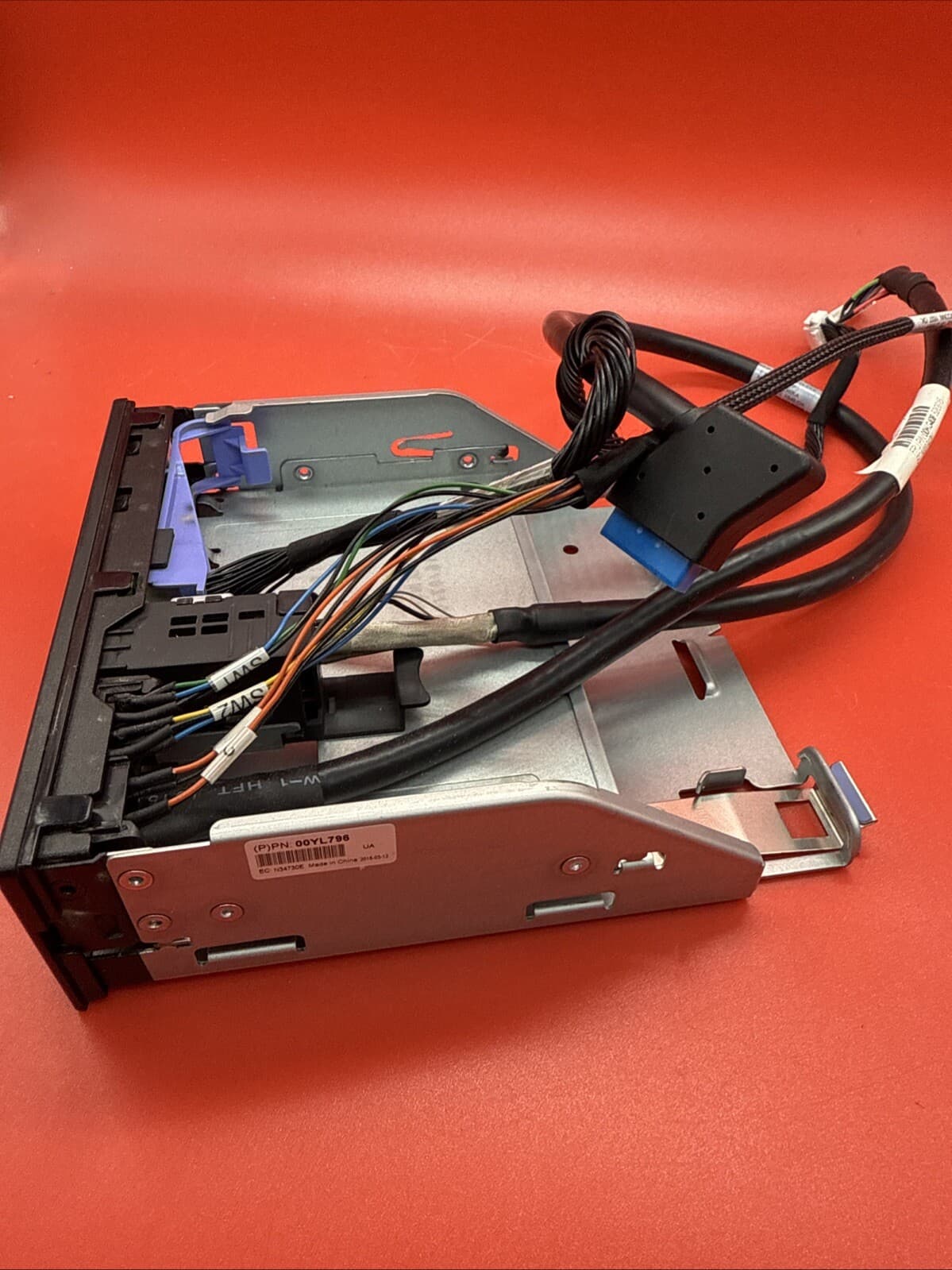 IBM 00YL796 N34730E 00KG408 00FK469 00KC970 X3250 X3550 M5 Display VGA Cage - Image 6