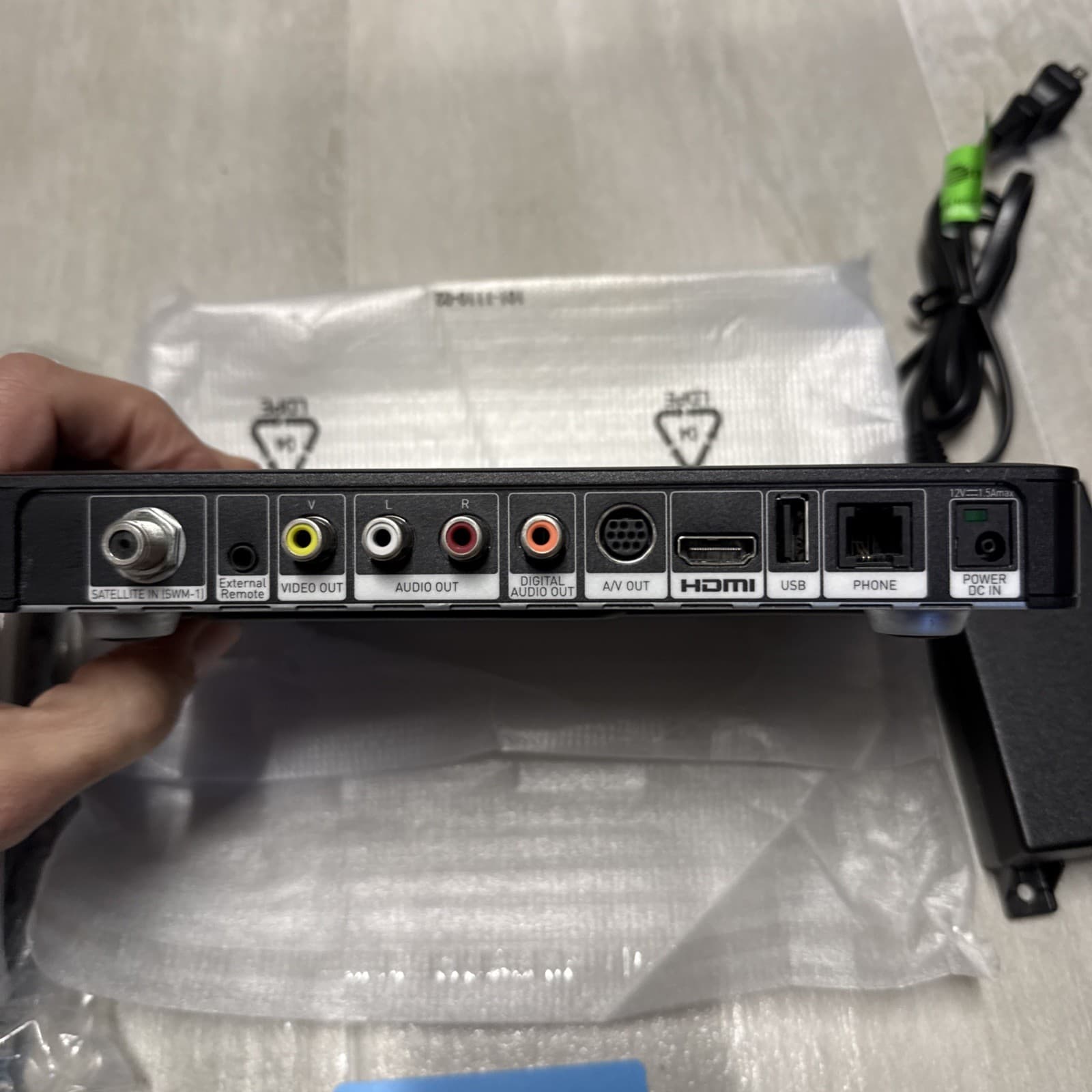 DIRECTV H25-100 HD Digital Satellite Receiver Black H25100 Portable HDMI Port - Image 5
