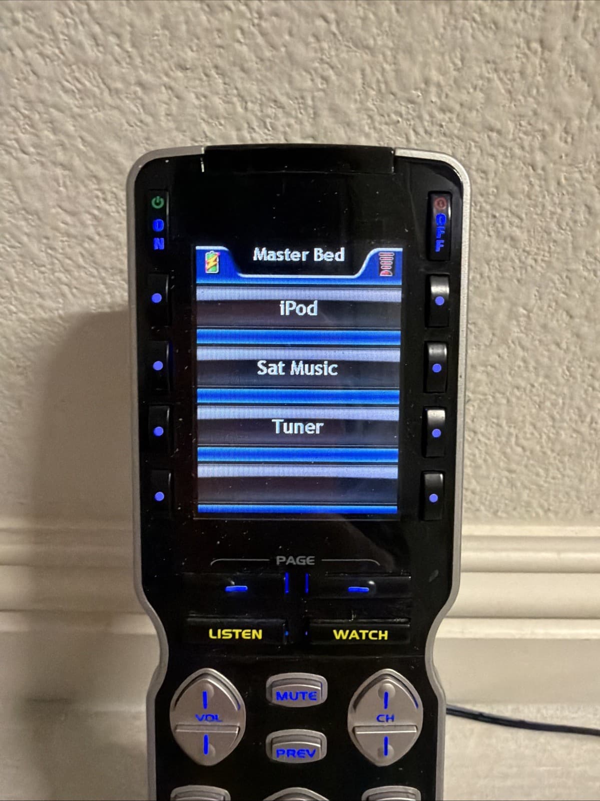 Universal Remote (URC) MX-980 Remove Control with Charging Base & Battery Black - Image 4