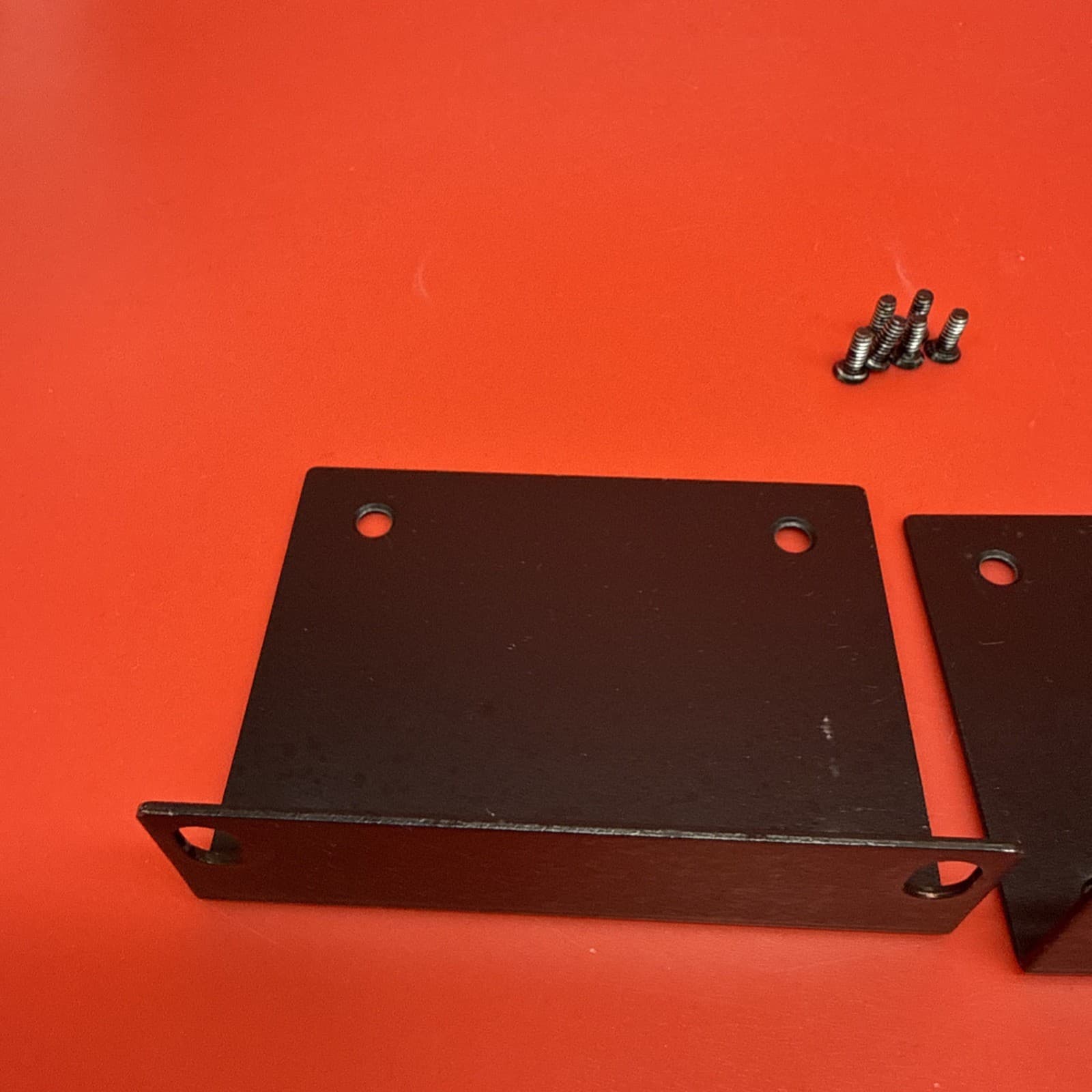 CRESTRON Rack Ears & Screws FOR PRO2 AV2 RACK2 CNX PAD8A BIPAD8 C2N DAP8 DAP8RC - Image 2