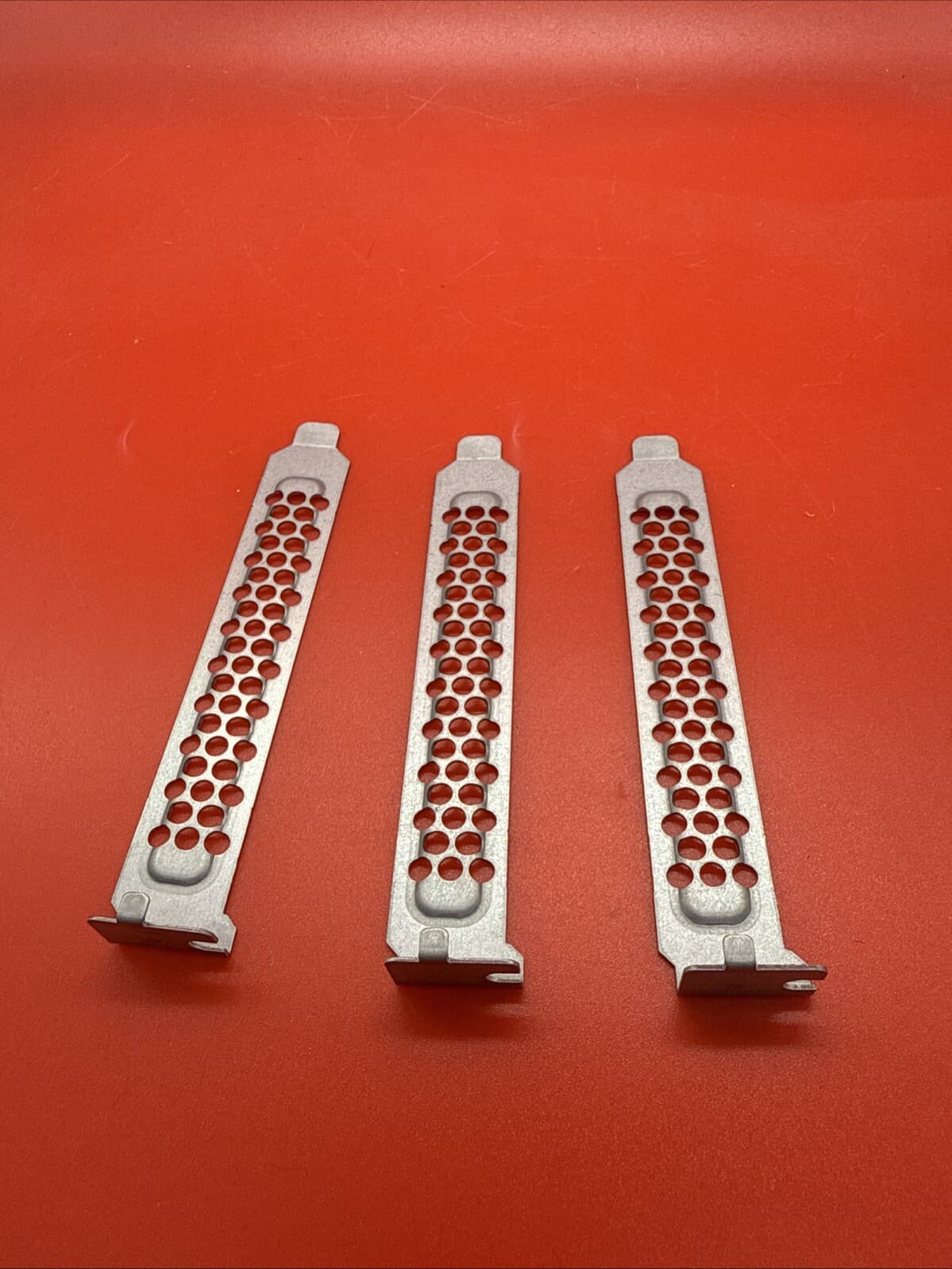 Quantity 3 - IBM Power8 Full Height PCI-e Vented Covers Mount Hardware - Image 3
