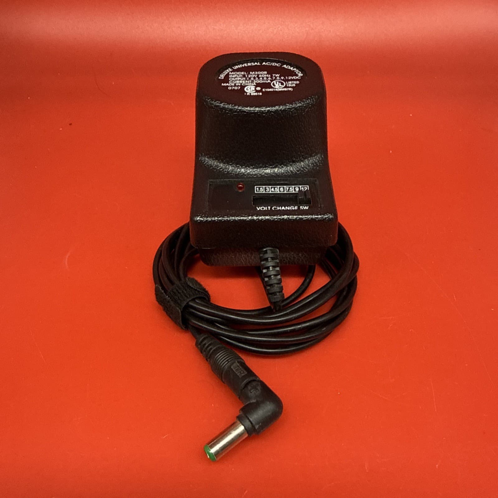 300mA Deluxe M300R AC to DC Adaptor 3 4.5 6 7.5 9 12V 300 mA 100/120V & 200/240V - Image 3
