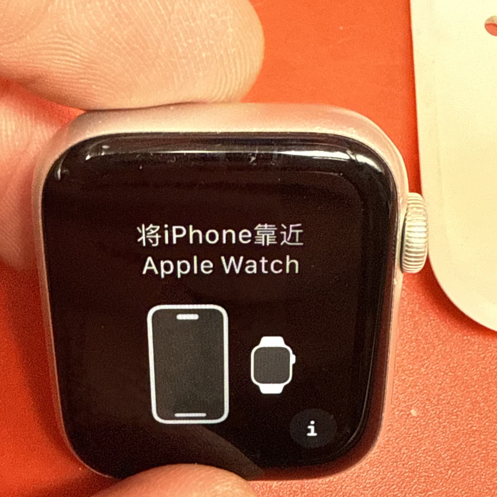 Apple Watch Series 5 40mm Aluminium Case with White Sport Band - S/M GPS + LTE - Image 14