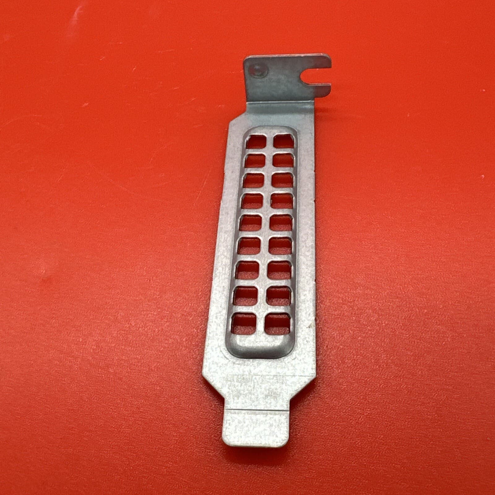 Dell XWH74 0XWH74 Half Height PCIe Bracket Mount Hardware - Image 3