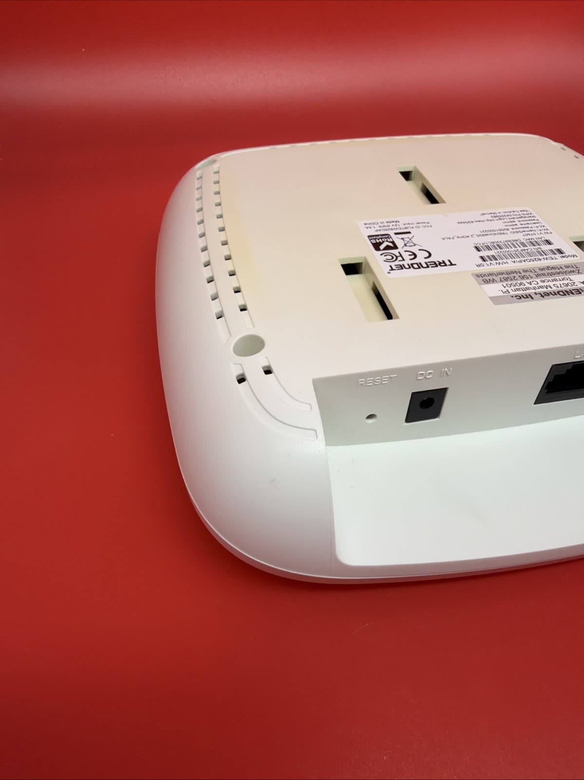 TRENDnet TEW-825dap /a 2.4Ghz 5Ghz Wireless Access Point White Dual-Band - Image 7