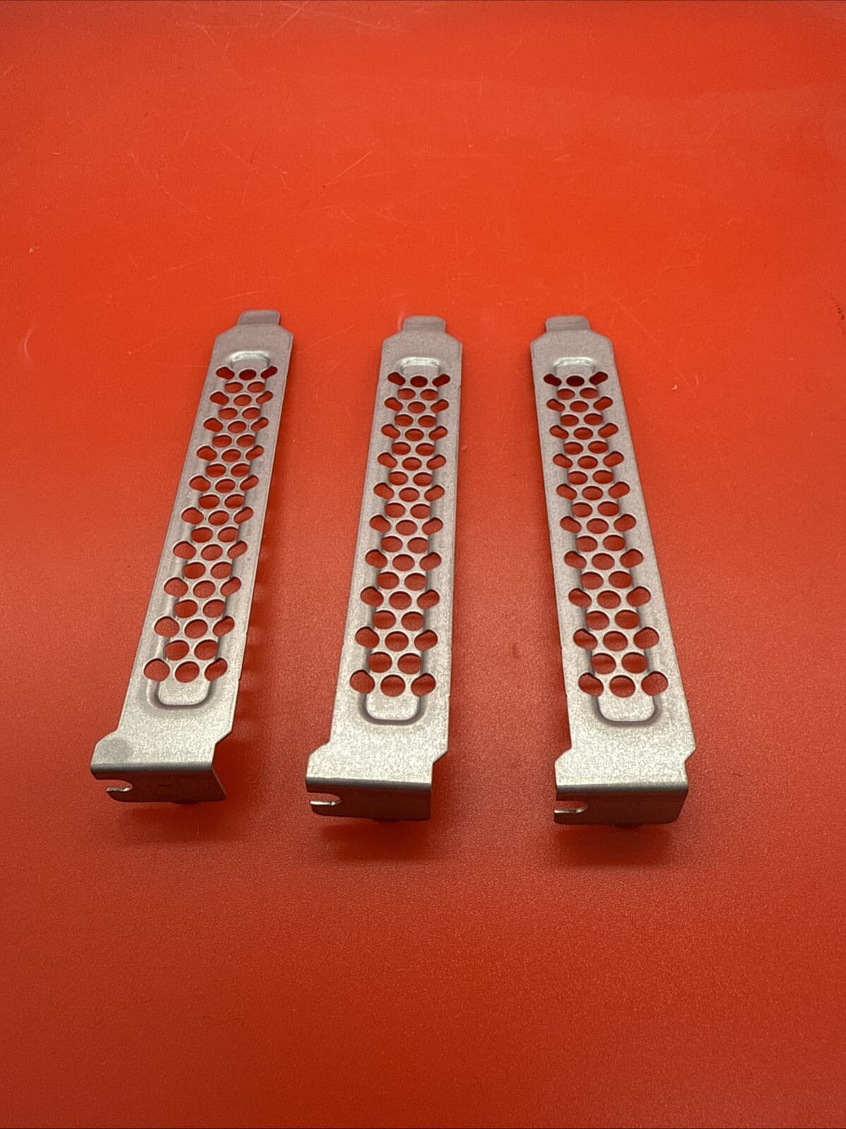 Quantity 3 - IBM Power8 Full Height PCI-e Vented Covers Mount Hardware - Image 4