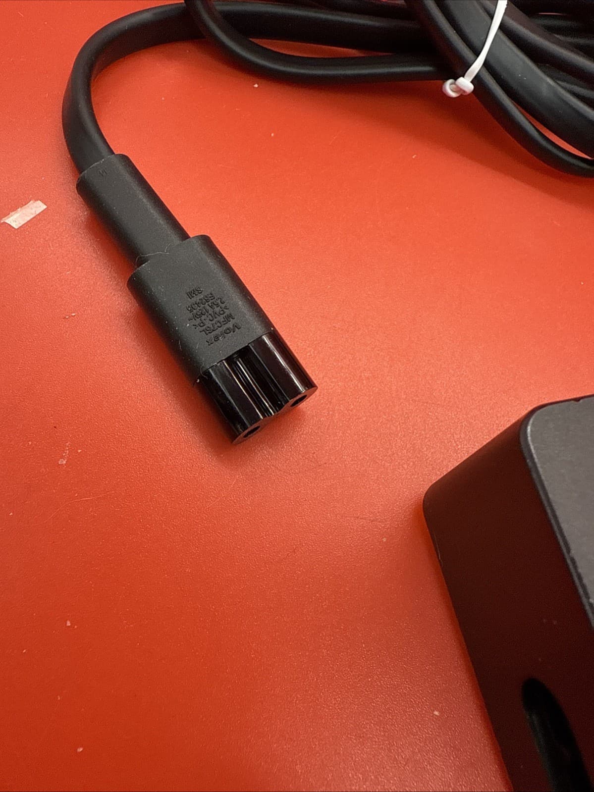 Genuine 199W Microsoft Surface AC Adapter 15.3V 12.96A Model 1931 M1117731-003 - Image 3