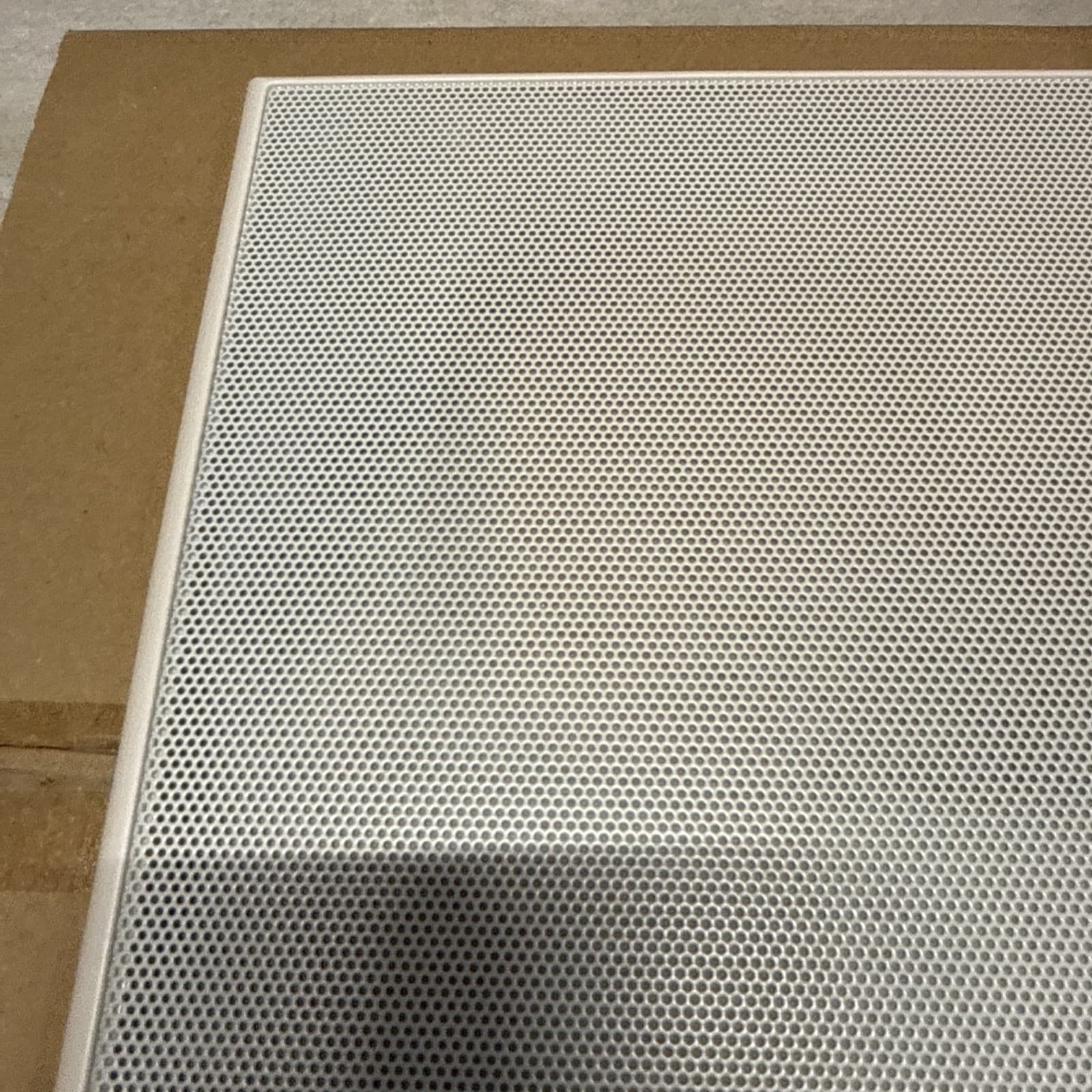 Sonance VP8SQ SQUARE ADAPTER W/GRILLE Single Visual Performance VP8SQ Square - Image 3