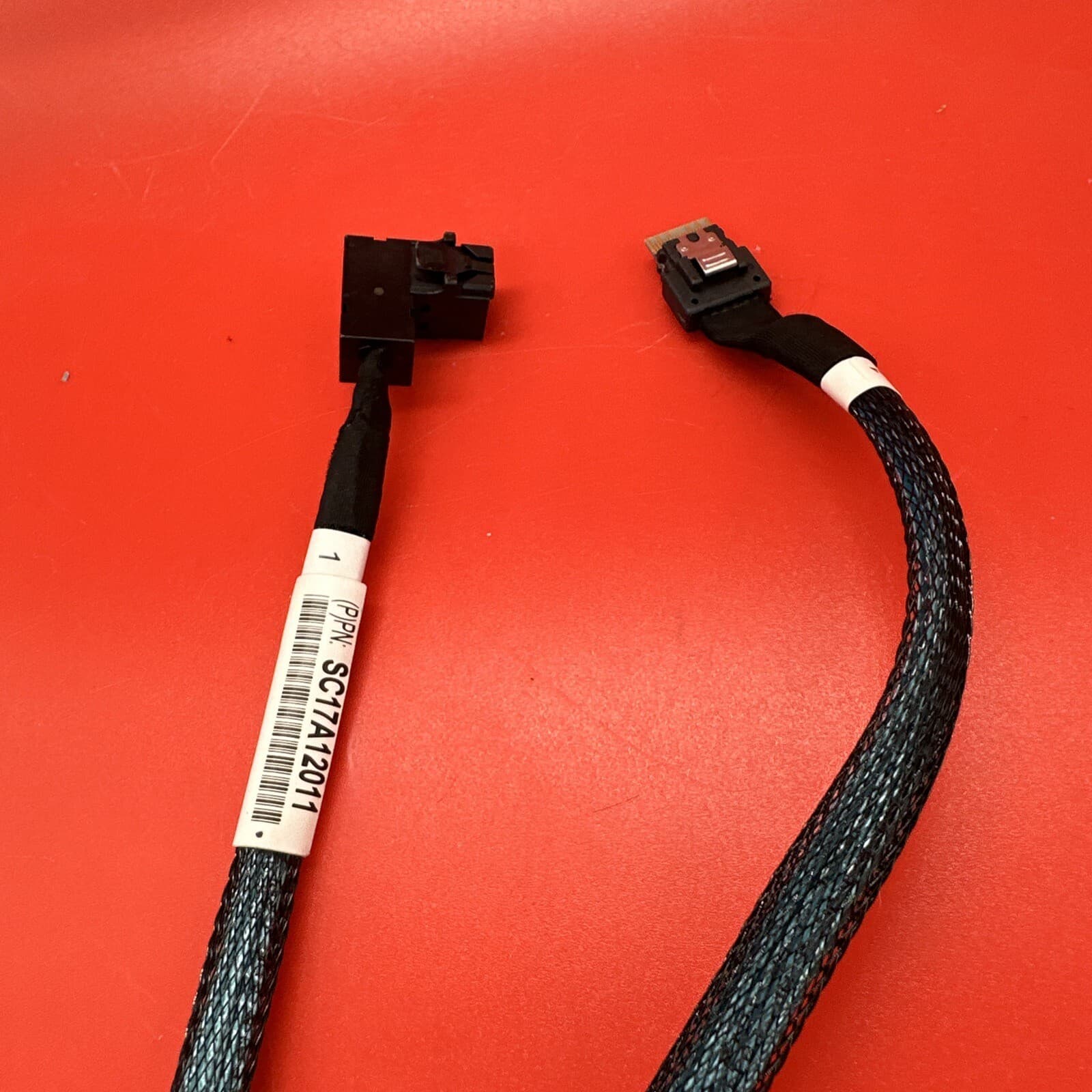 01KN114 SC17A12011 SAS Cable  IBM - Image 3