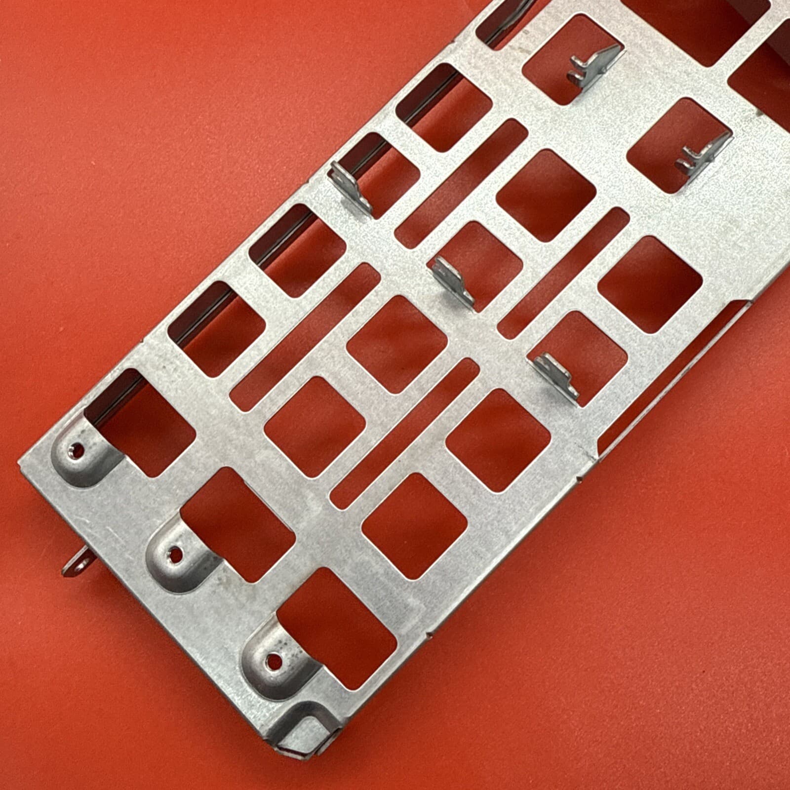 HPe 12 Bay LFF Backplane Bracket With Mounting Screws 875082-001 Board - Image 6