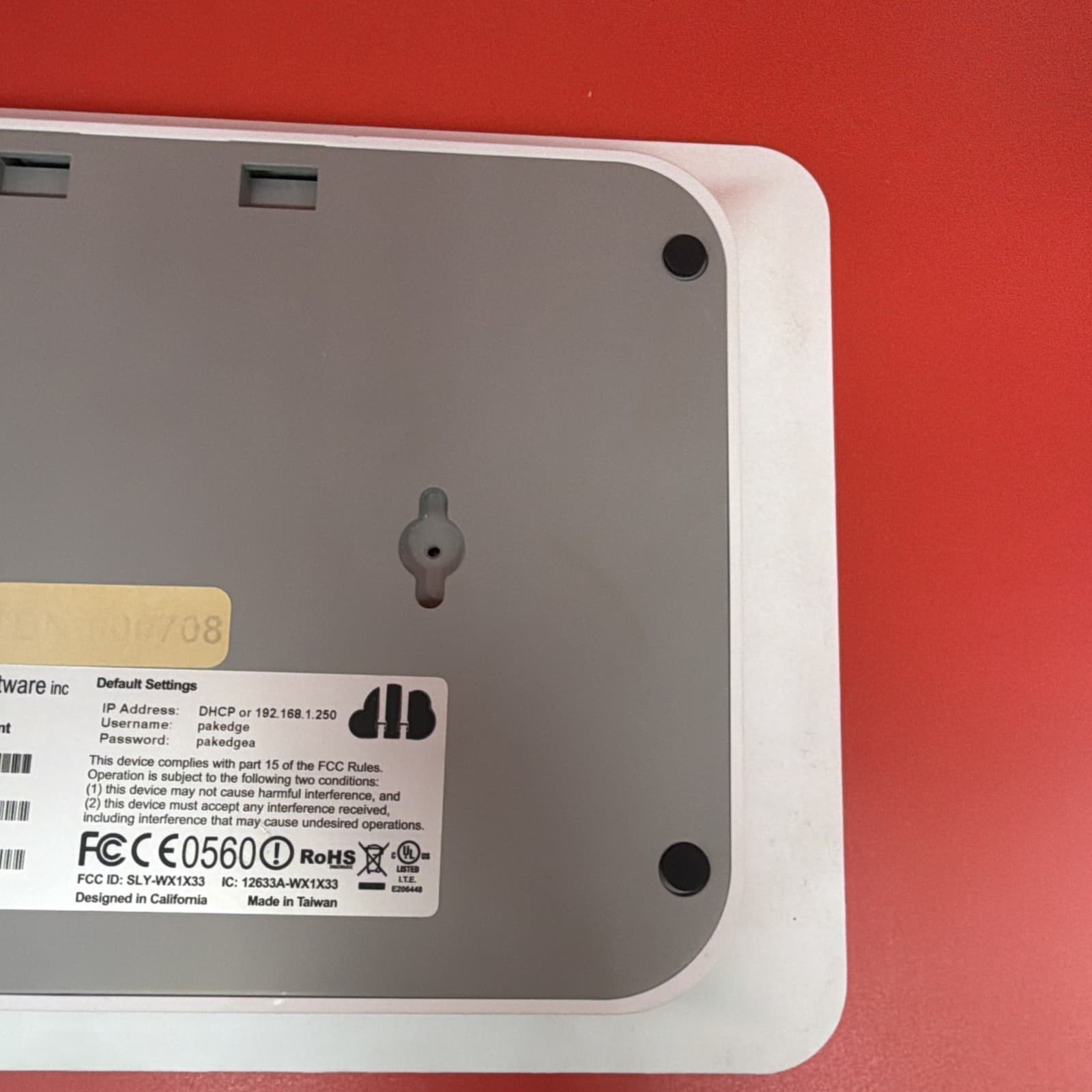Pakedge WX-1 Wireless WiFi PoE Small-Business Access Point 802.11ac - Image 8