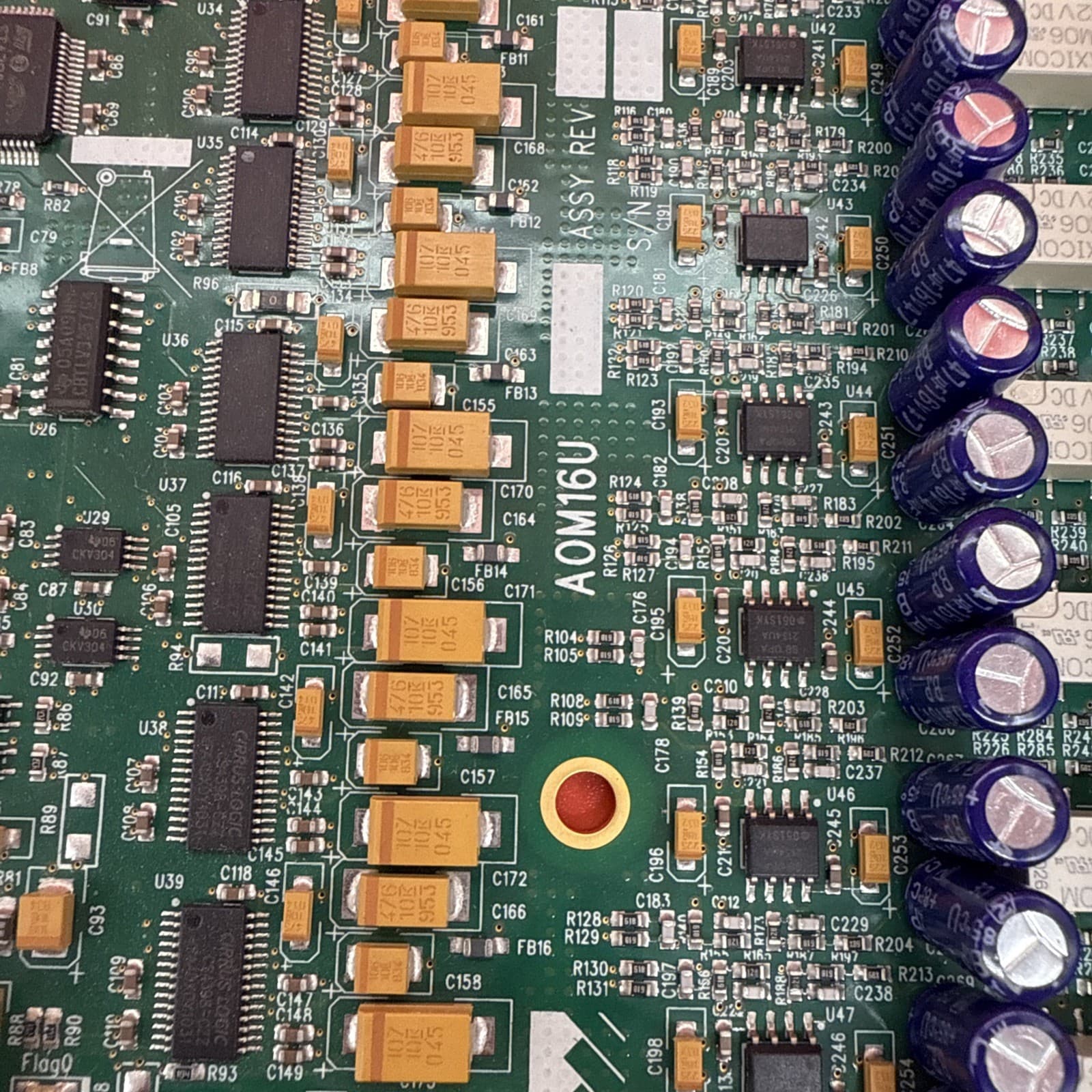 SAVANT AOM-16U 068-0107-30 Rev 03 16 Channel Analog Stereo Preamp Out RCA - Image 3