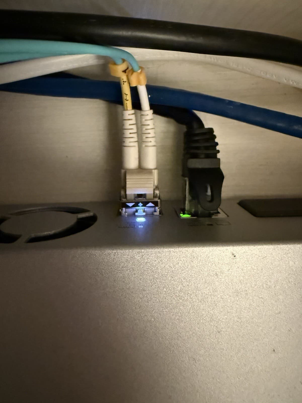 1M 10Gb SFP+ Direct Attach Fiber Cable Ubiquiti Compatible GIGDATA Blue 3 ft - Image 9