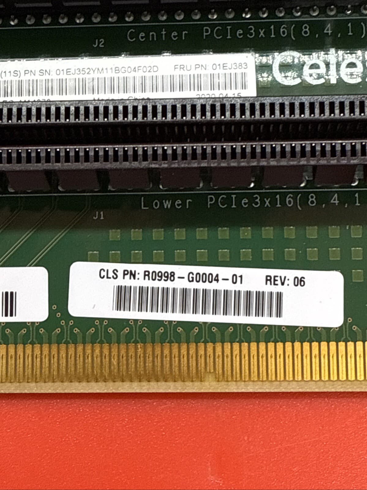 IBM 01EJ383 01EJ352 R0998-G0004-01 3xPCIe x16 Riser Board - Image 3
