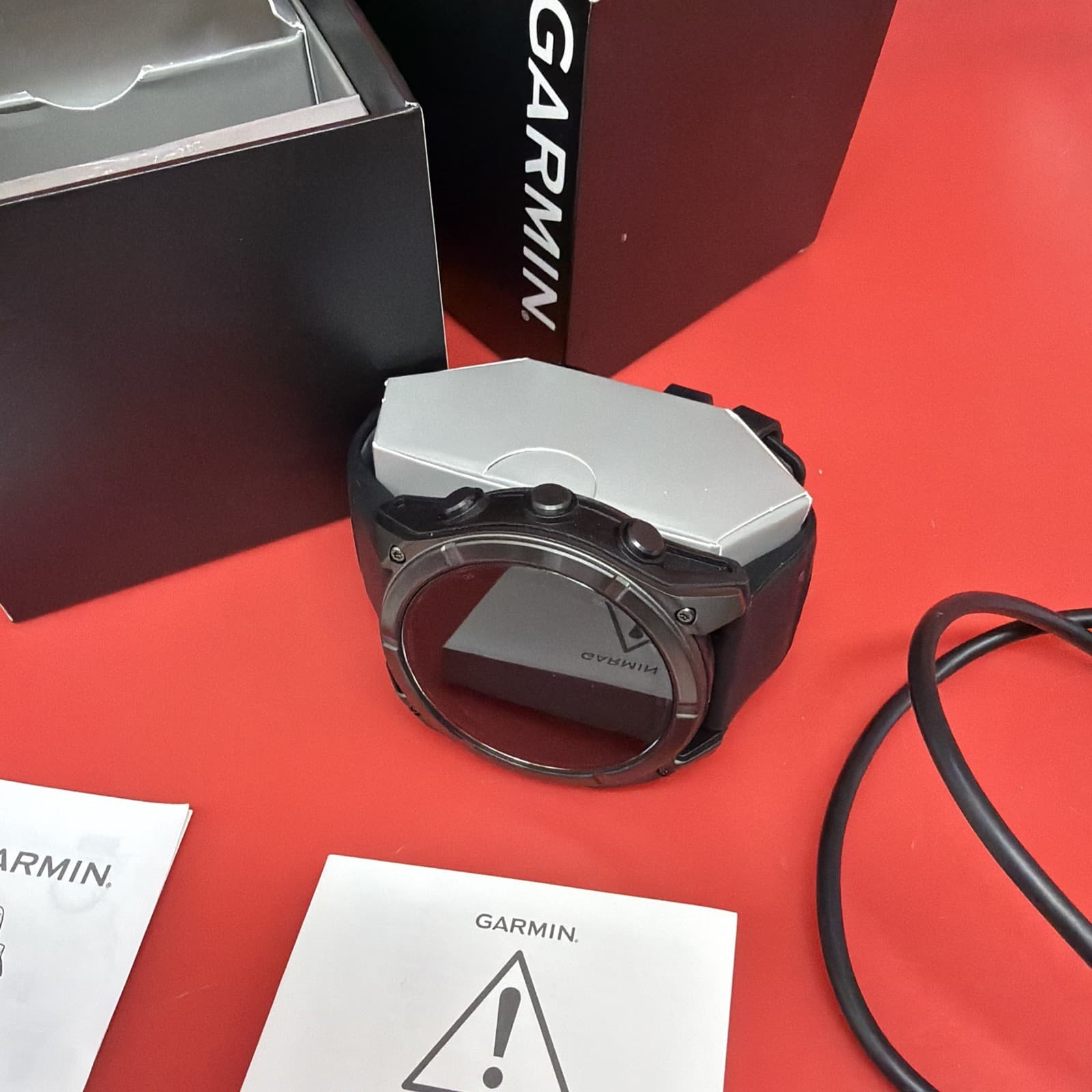 Garmin Fenix 8 51mm Sapphire Carbon Gray DLC Titanium GPS Watch 010-02905-20 - Image 2