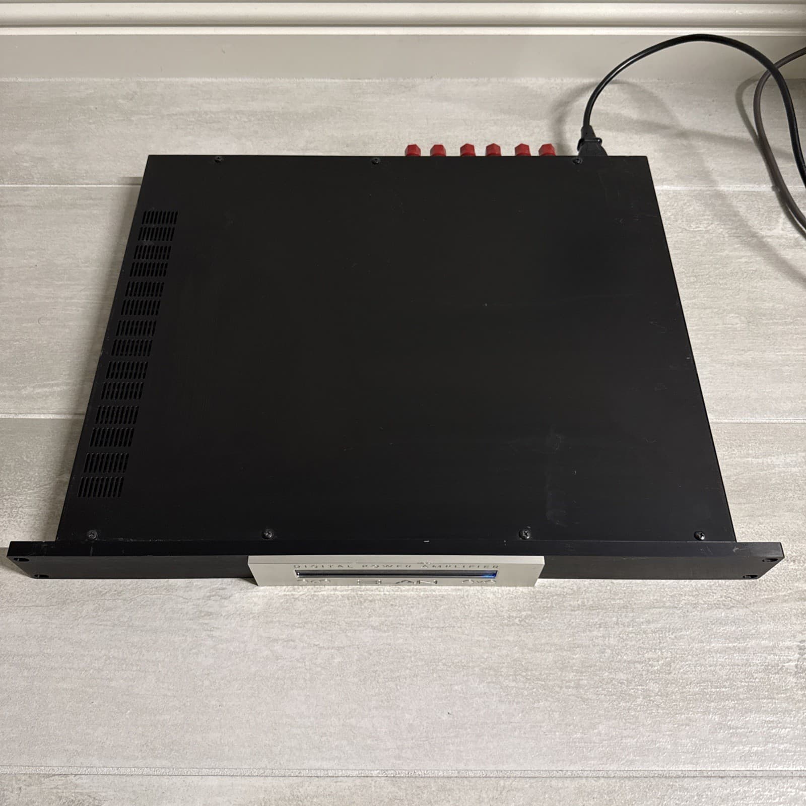 Elan D660/D661 power amplifier tested working perfectly. 6 channel. home theater - Image 3