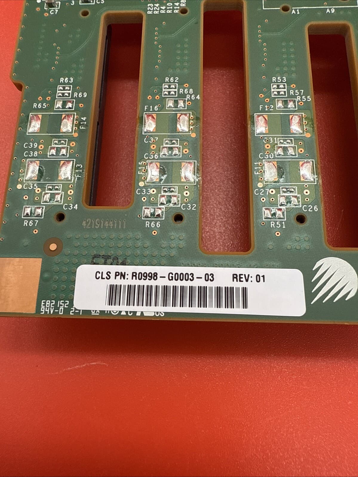IBM 01YM716 01YM717 R0998-G0003-03 8 Bay Backplane Board - Image 2