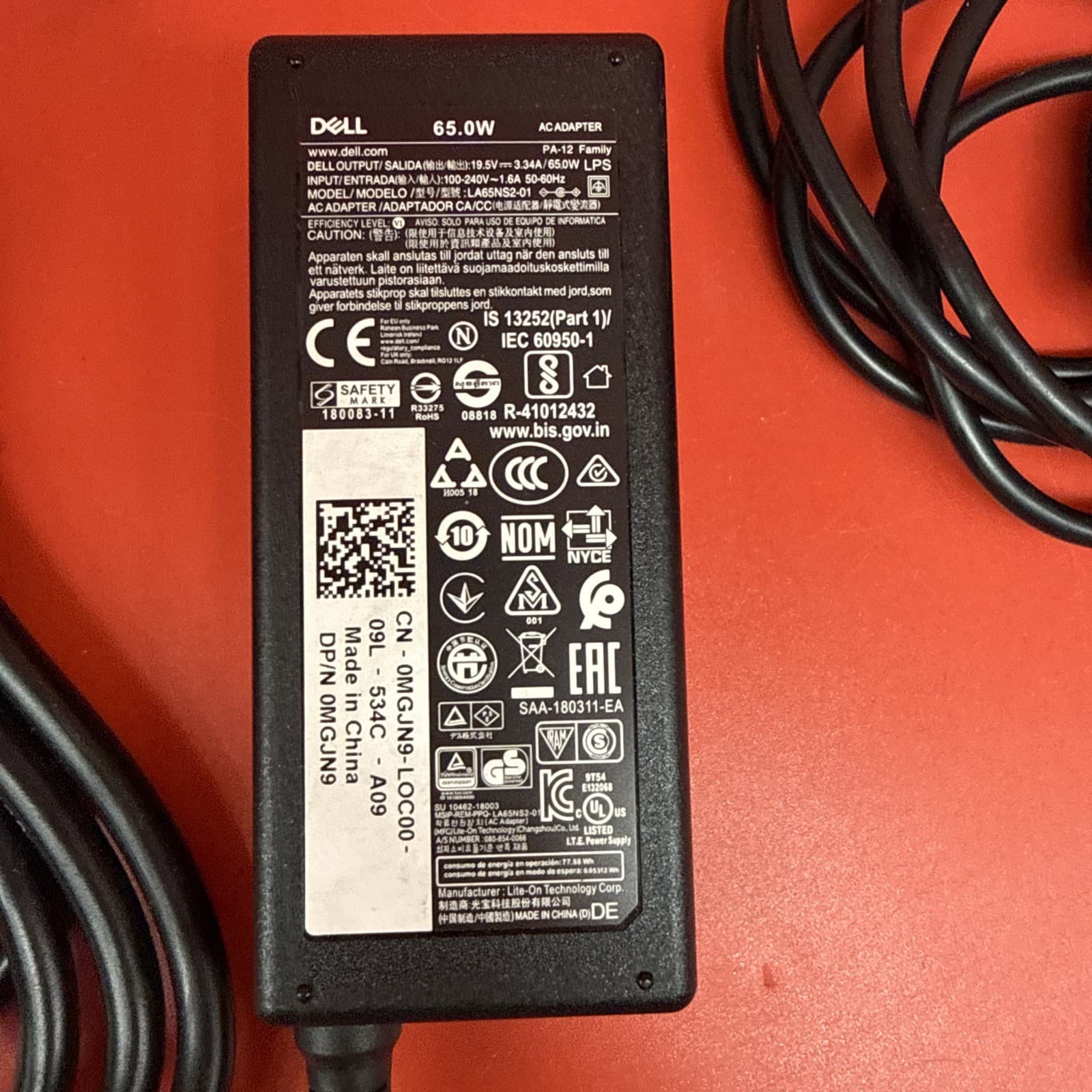 Dell MGJN9 0MGJN9 65w AC Adapter PA-12 LA65NS2-01 AC/Standard Black For Dell - Image 2