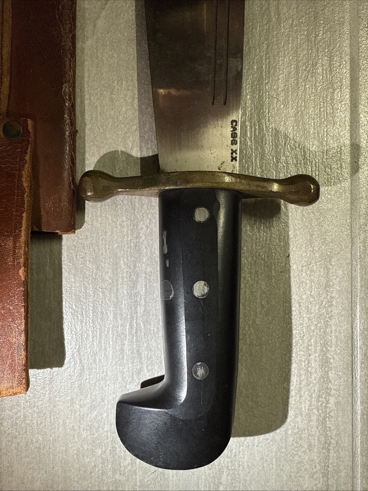 Original U.S. WWII Case XX V44 Pilot Survival Kit Bowie Knife With Scabbard - Image 5