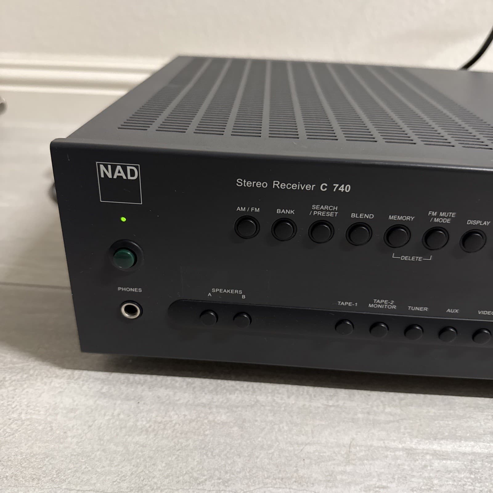 NAD C-740 Stereo Receiver 35W 40W 140W Gray C740 AM Digital Tuner AM/FM AUX 40 W - Image 2