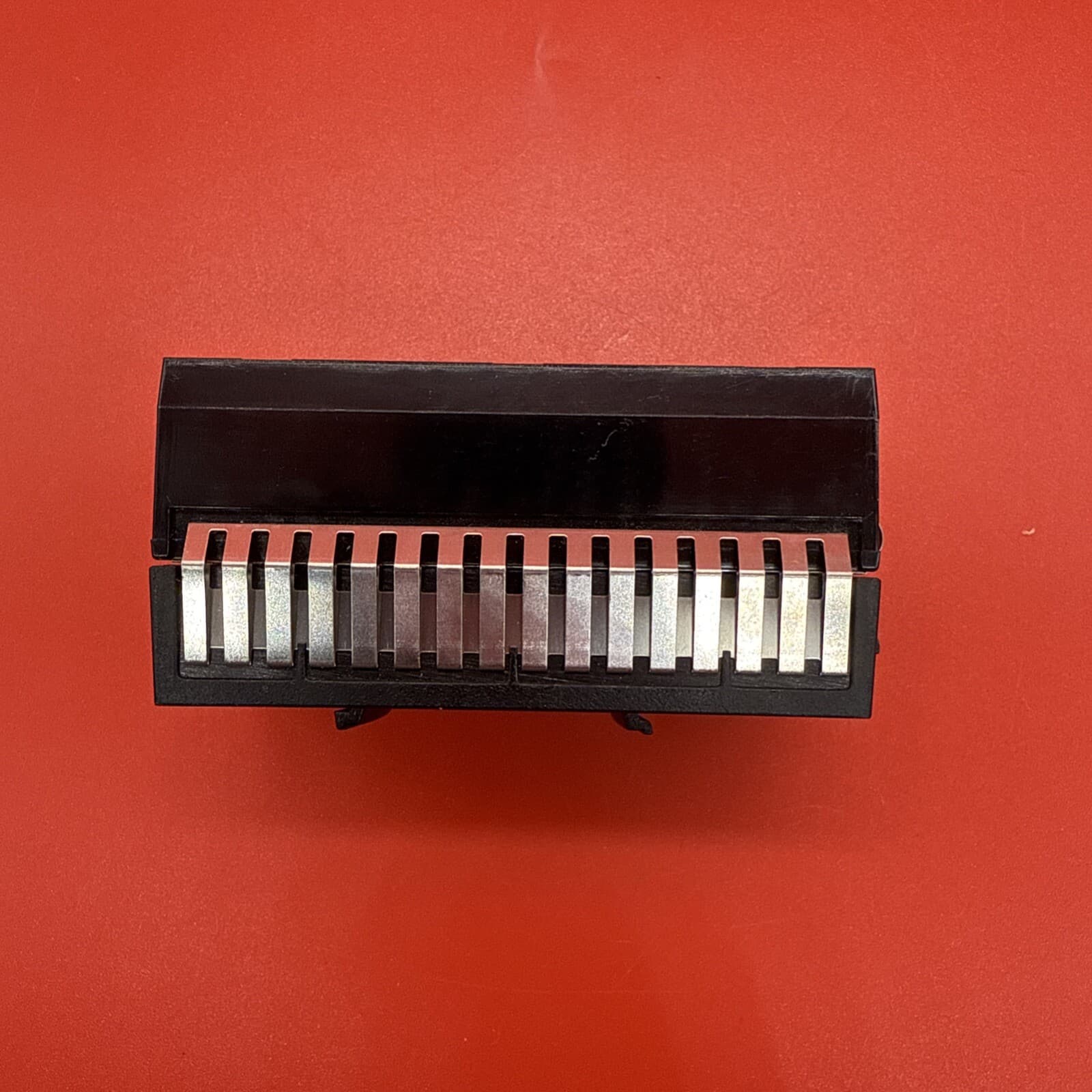Lenovo 00LG396 N33539L  Hard Drive Blank Filler Rigid Plastic Black 00KG396 - Image 2