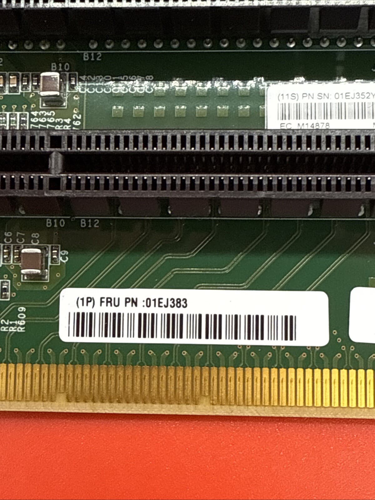 IBM 01EJ383 01EJ352 R0998-G0004-01 3xPCIe x16 Riser Board - Image 4