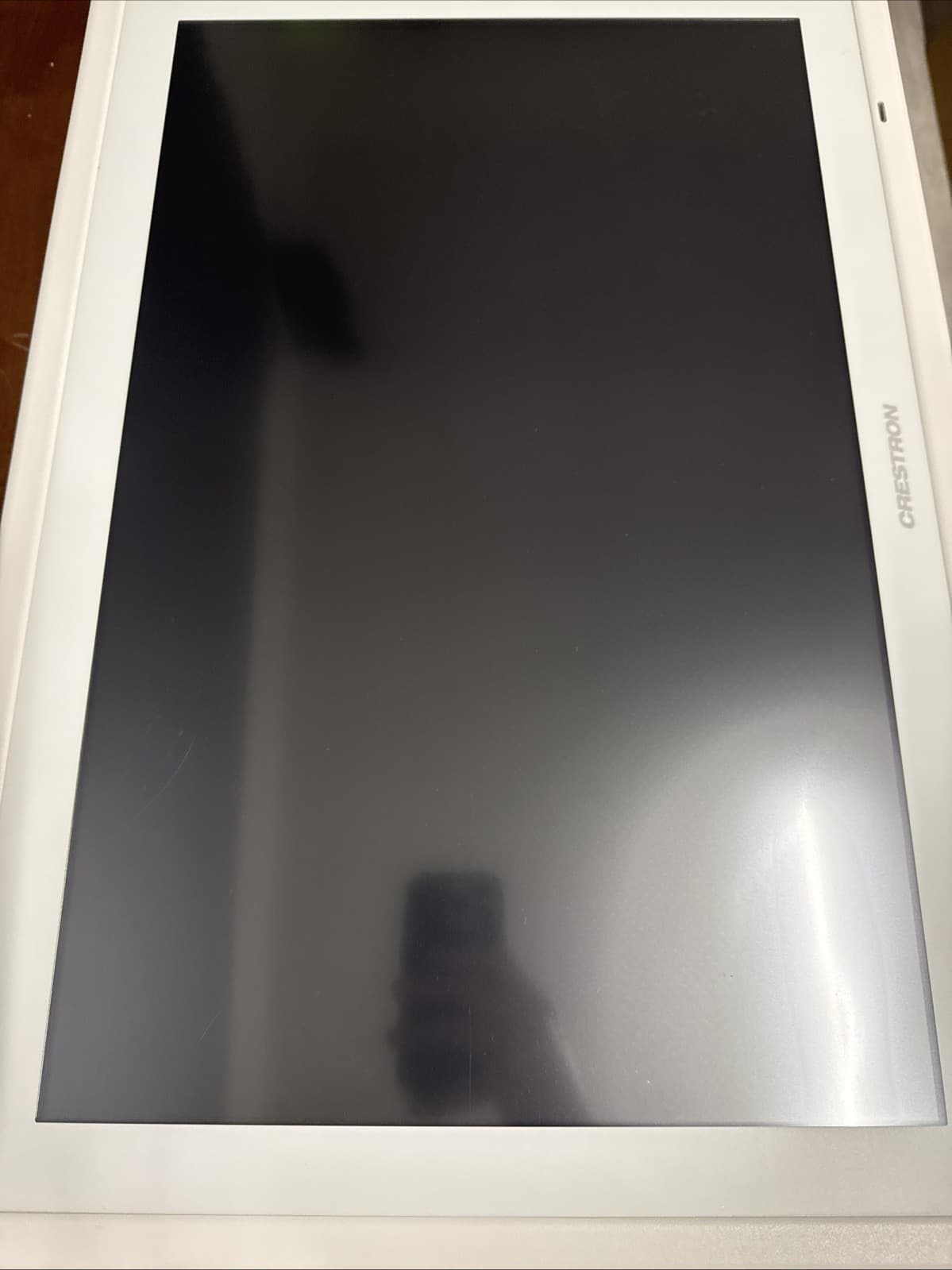 Crestron V24R-WALL-C-W 6505860 24” White 1920x1200 WUXGA HD Display Scratch - Image 13