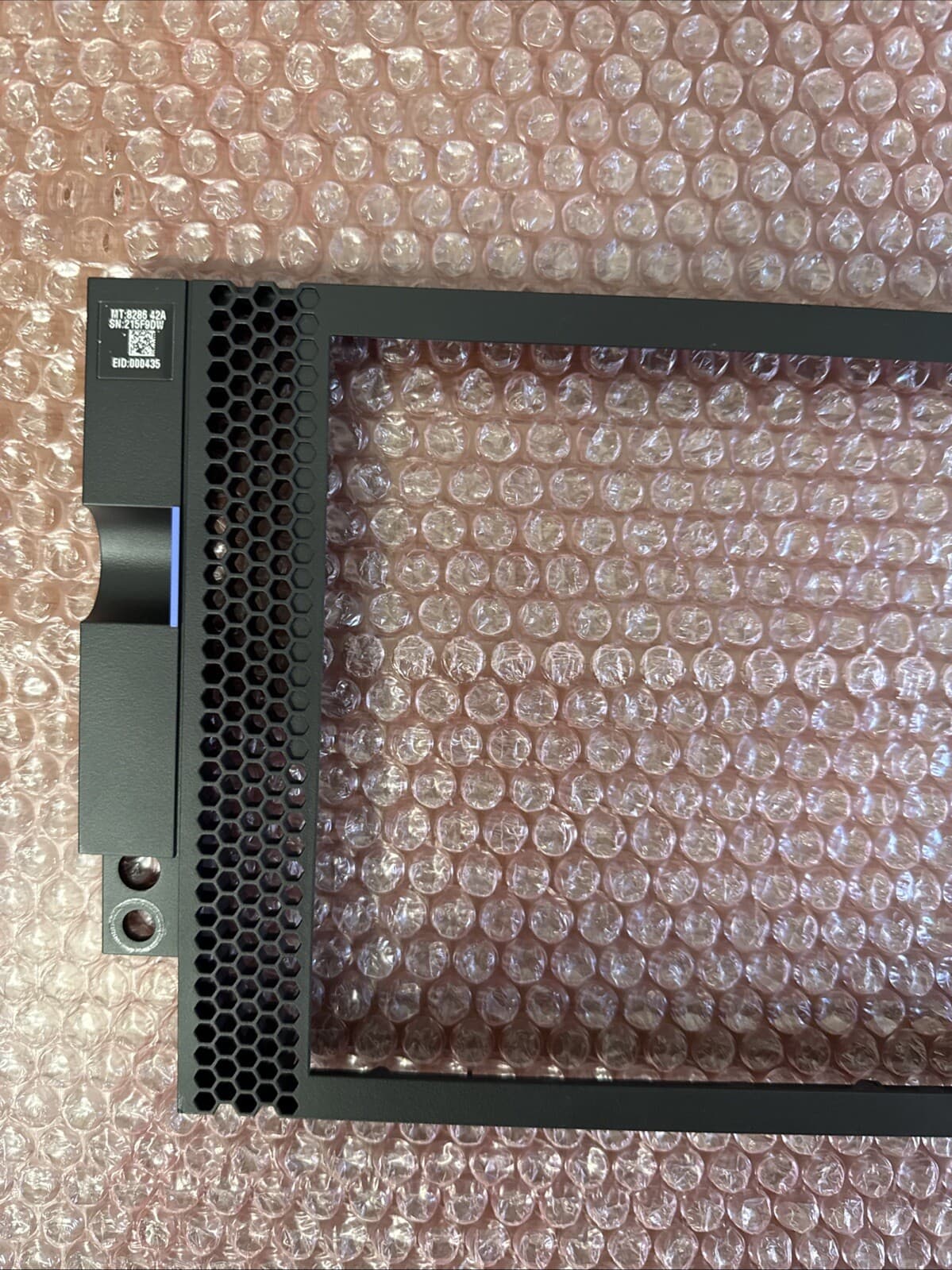 IBM 00FV492 00RR307 Power8 S824 Front Bezel 8286-42A Mount Hardware - Image 2
