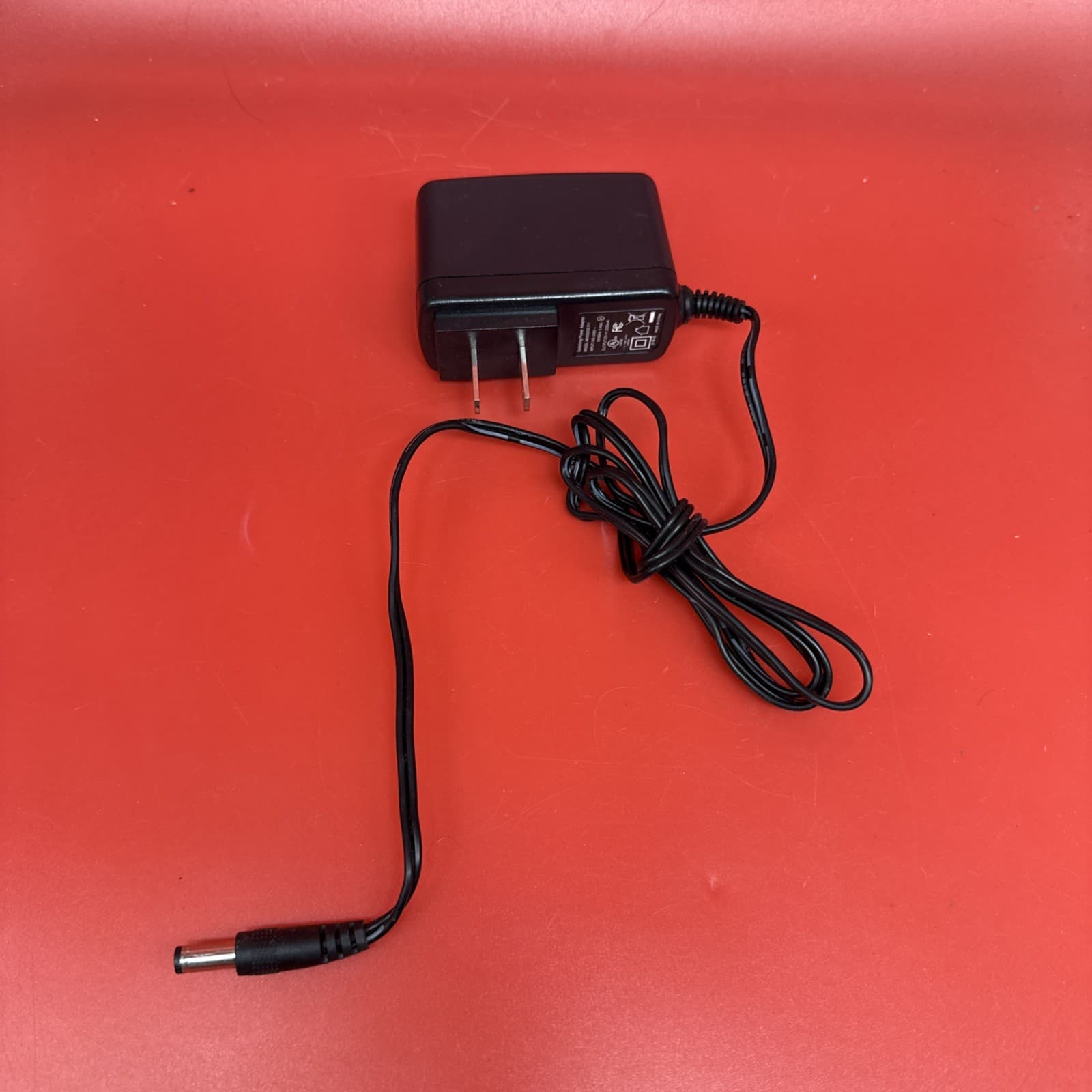 M050200E115 .35A 2000mA Switching Power Supply