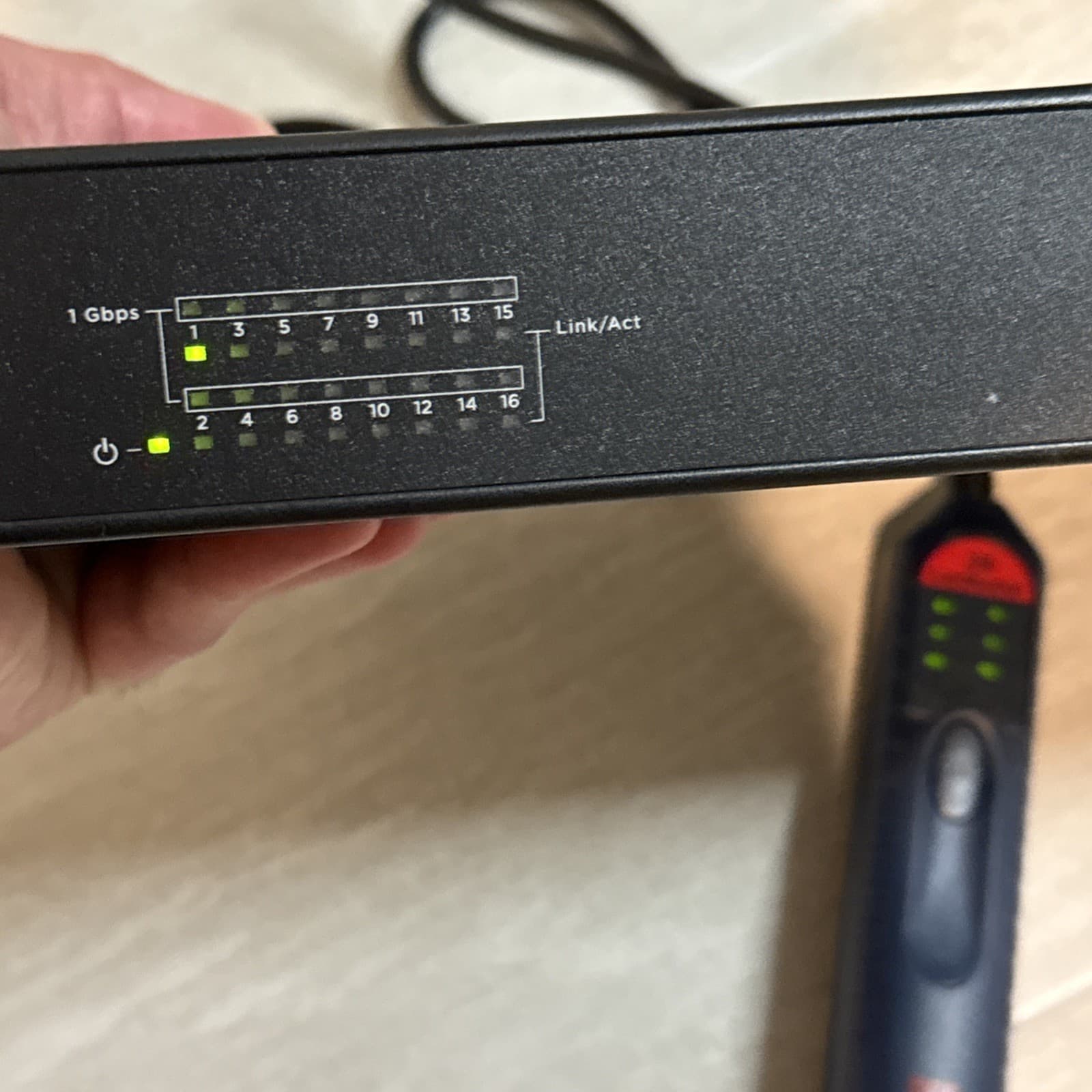 ARAKNIS NETWORKS AN-100-SW-F-16, 16 Port Switch With Rack Ears  Ethernet Switch - Image 9