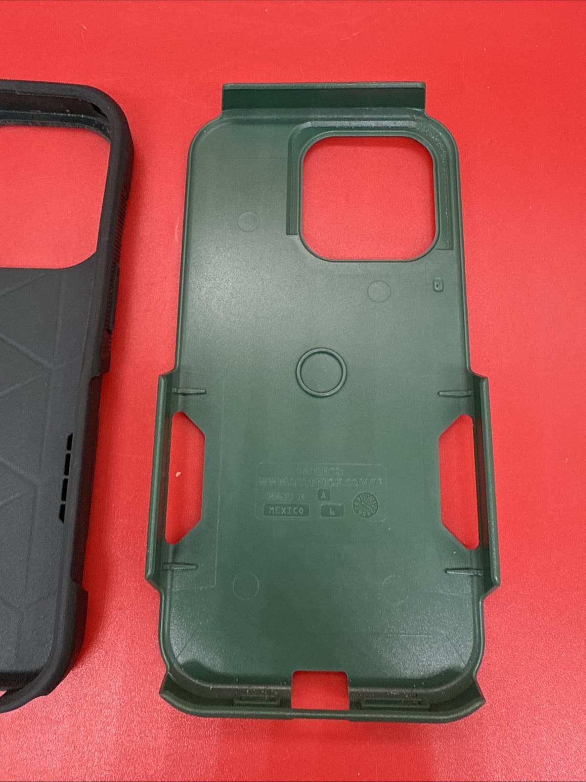 Otterbox Commuter Series Phone Case For Apple iPhone 14 Pro Tree’s Company Green - Image 3