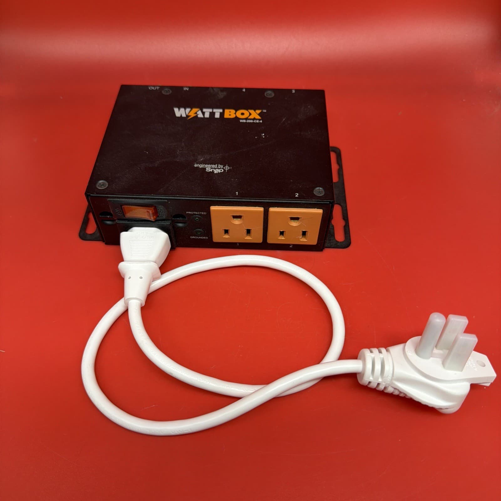 Snap WattBox WB-200-CE-4 Mounted Power Conditioner w/ 4 Outlets