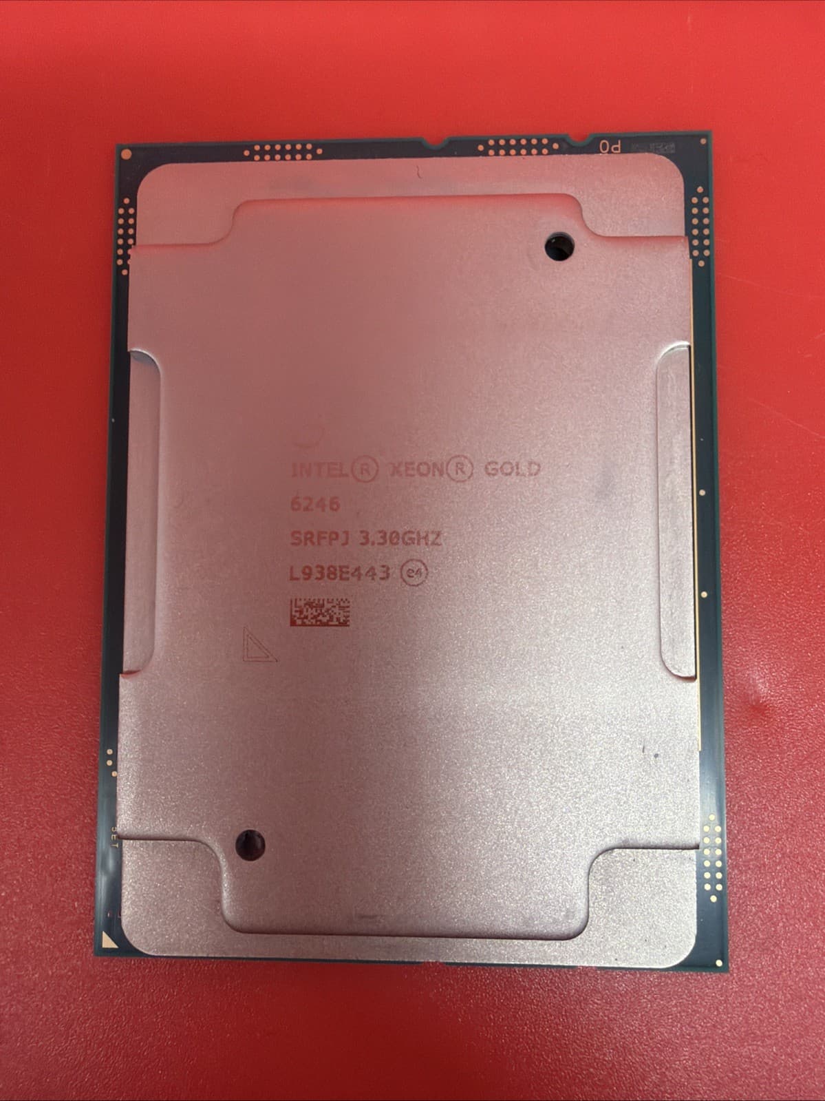 Intel Xeon Gold 12 Core Processor 6246 3.30GHz FCLGA3647 CD8069504282905 SRFPJ