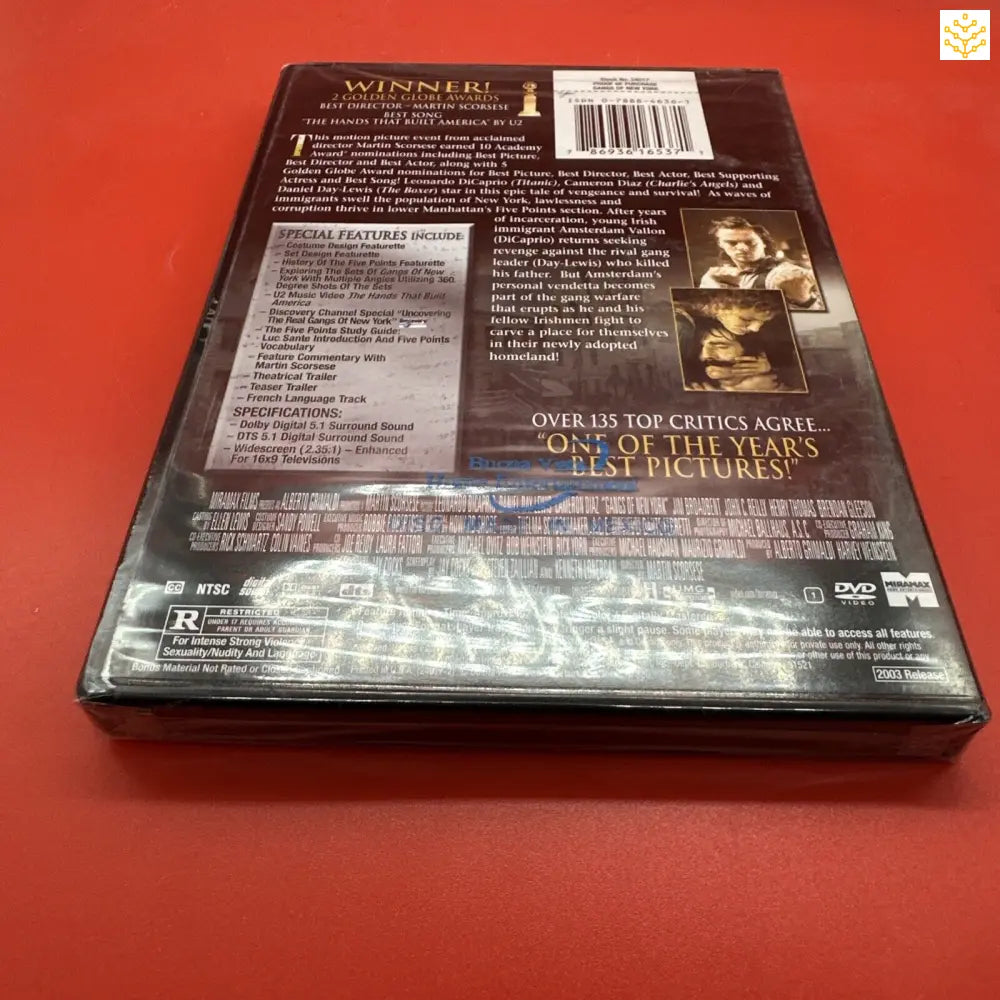 DVD case for the film ’The Curious Case of Benjamin Button’ on a red surface.