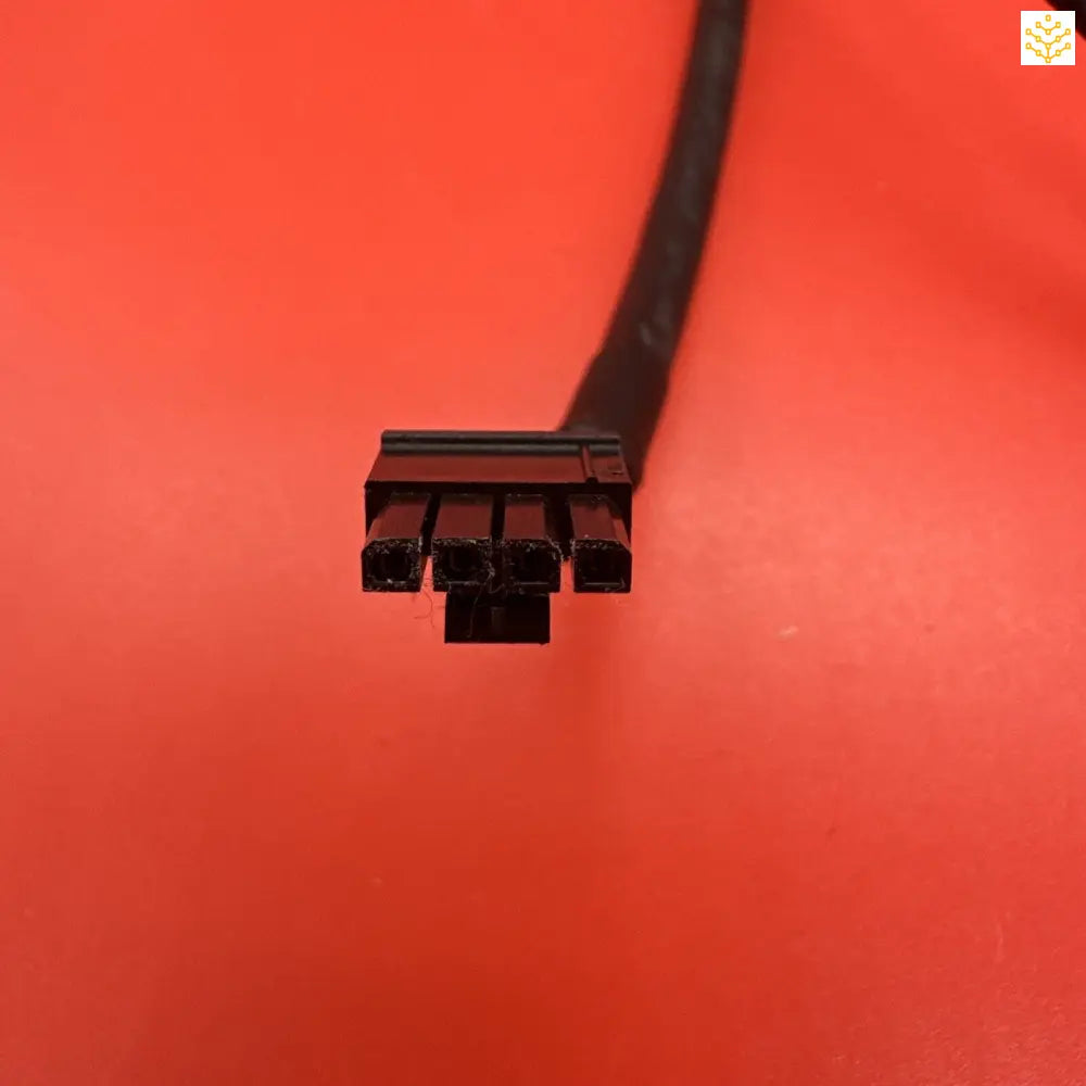 8-pin PCIe power connector cable with black sleeving.